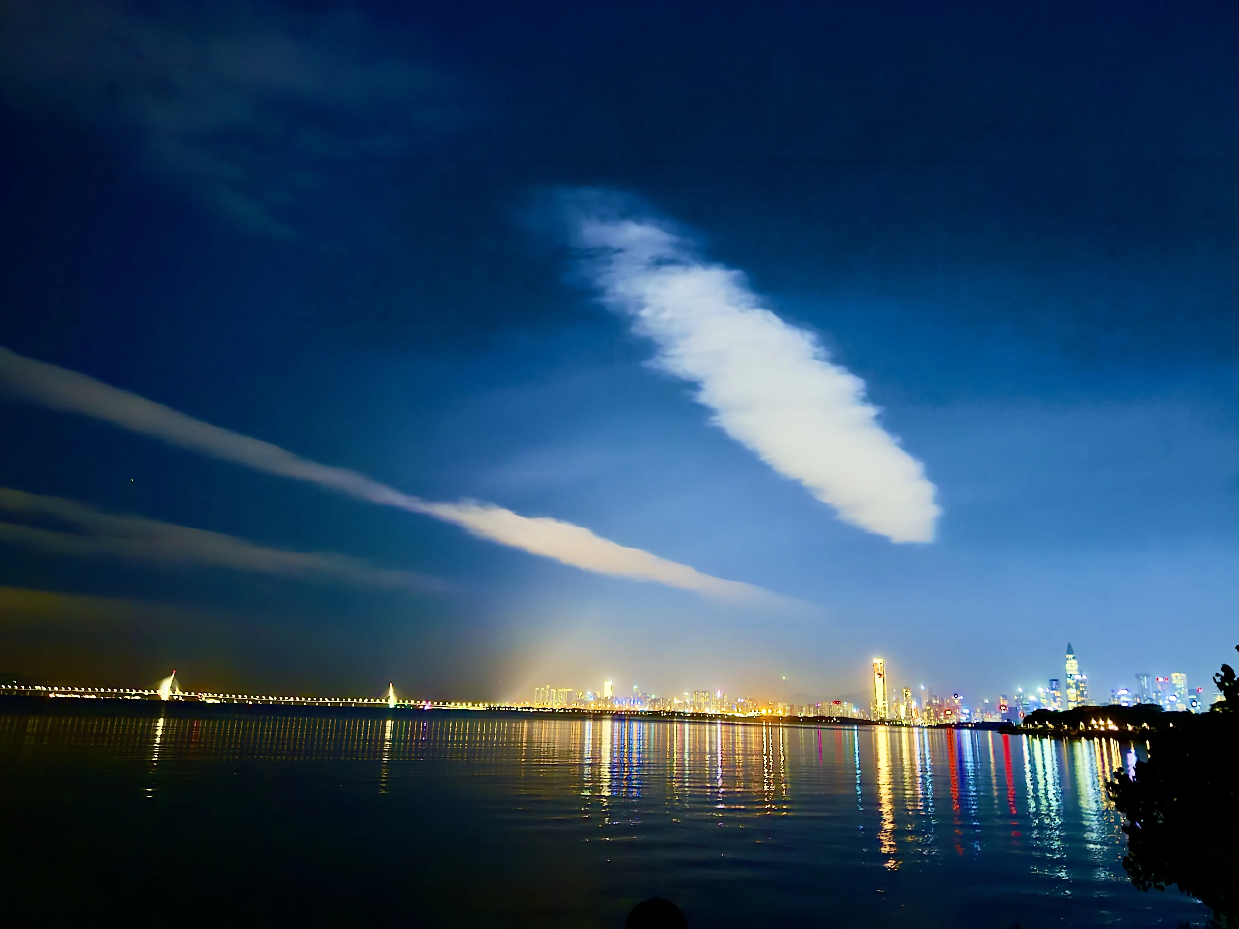 На берегу моря