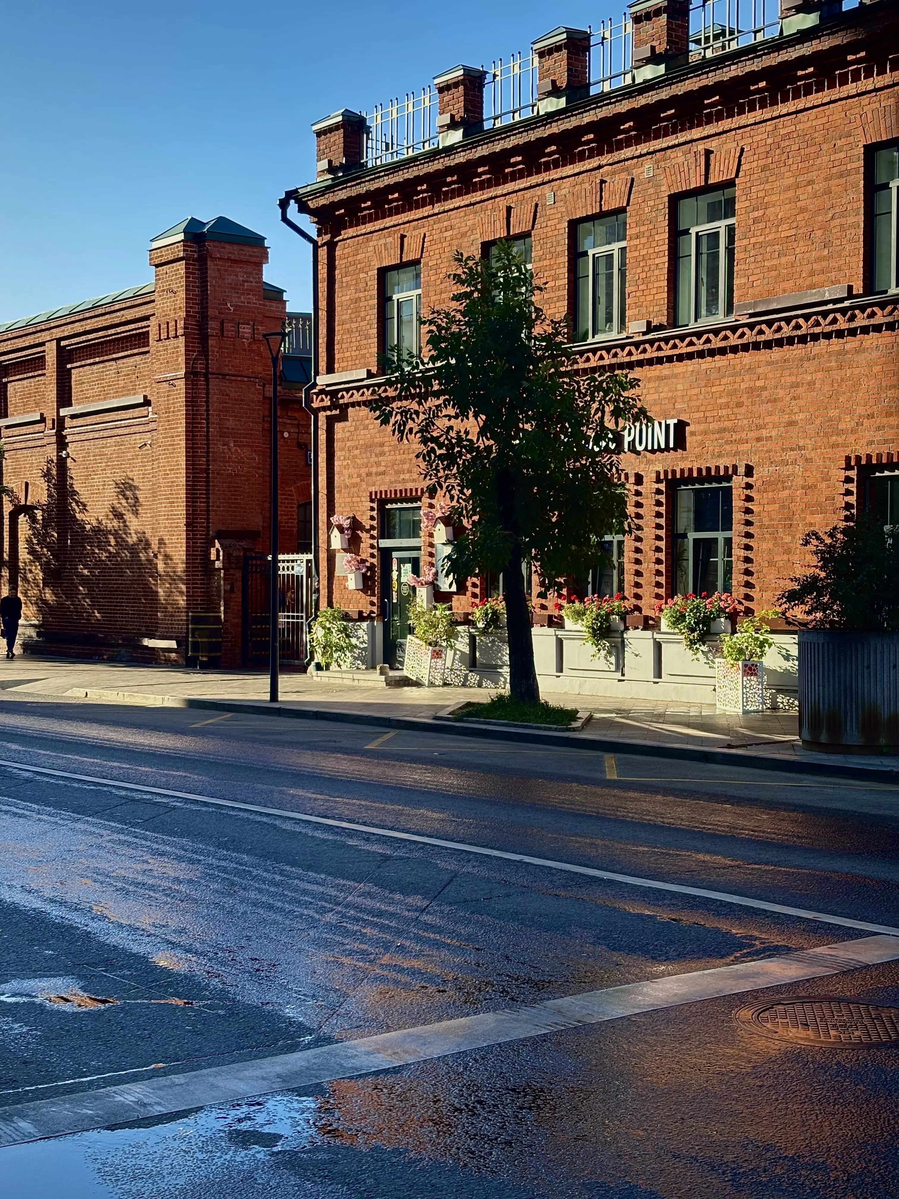 Утро сонной Москвы