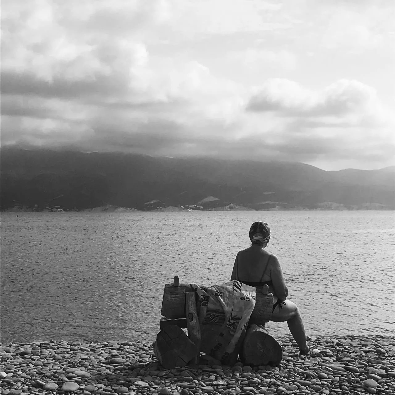 Камни, море и горы