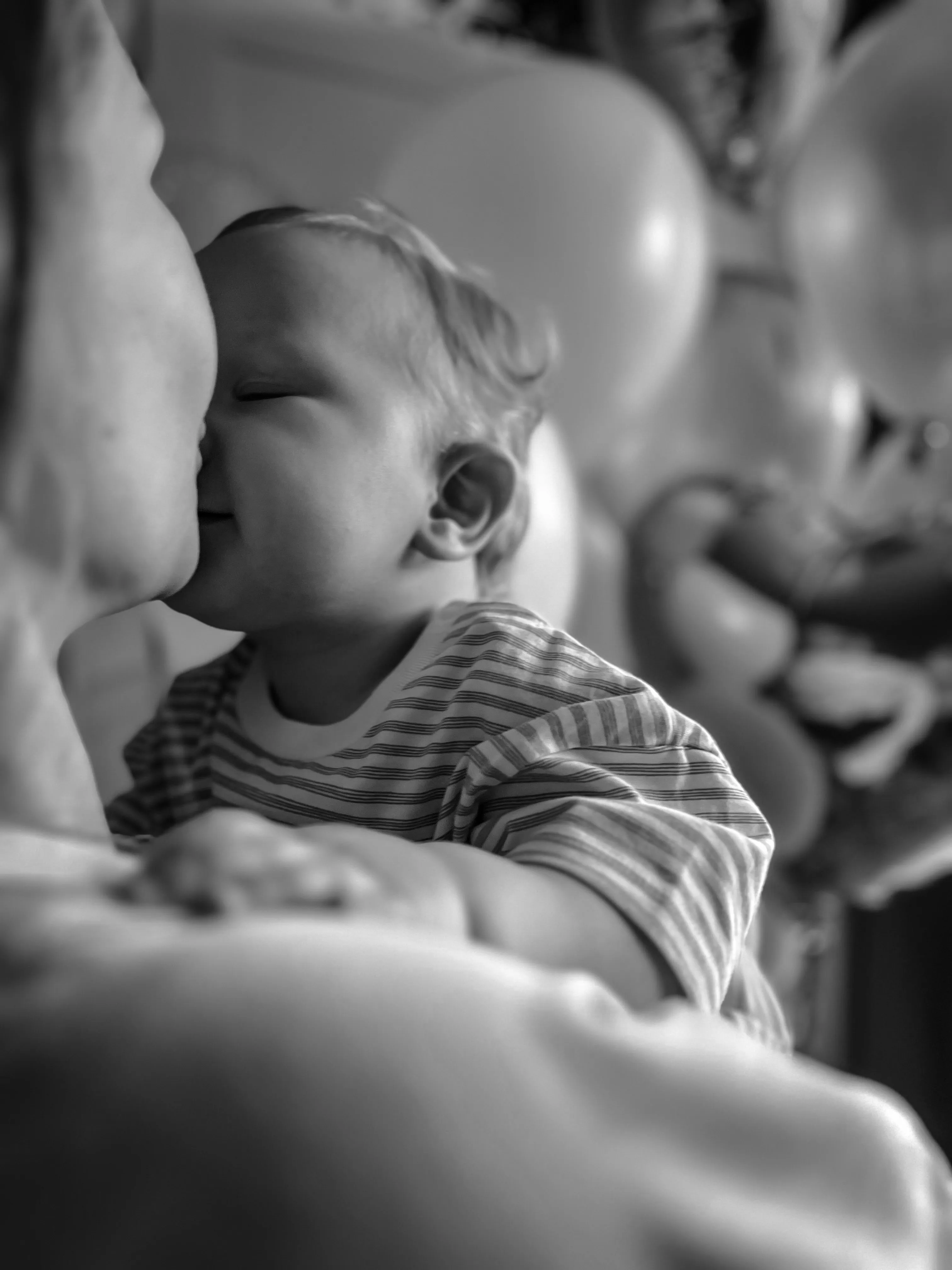 В этом простом жесте-целая жизнь