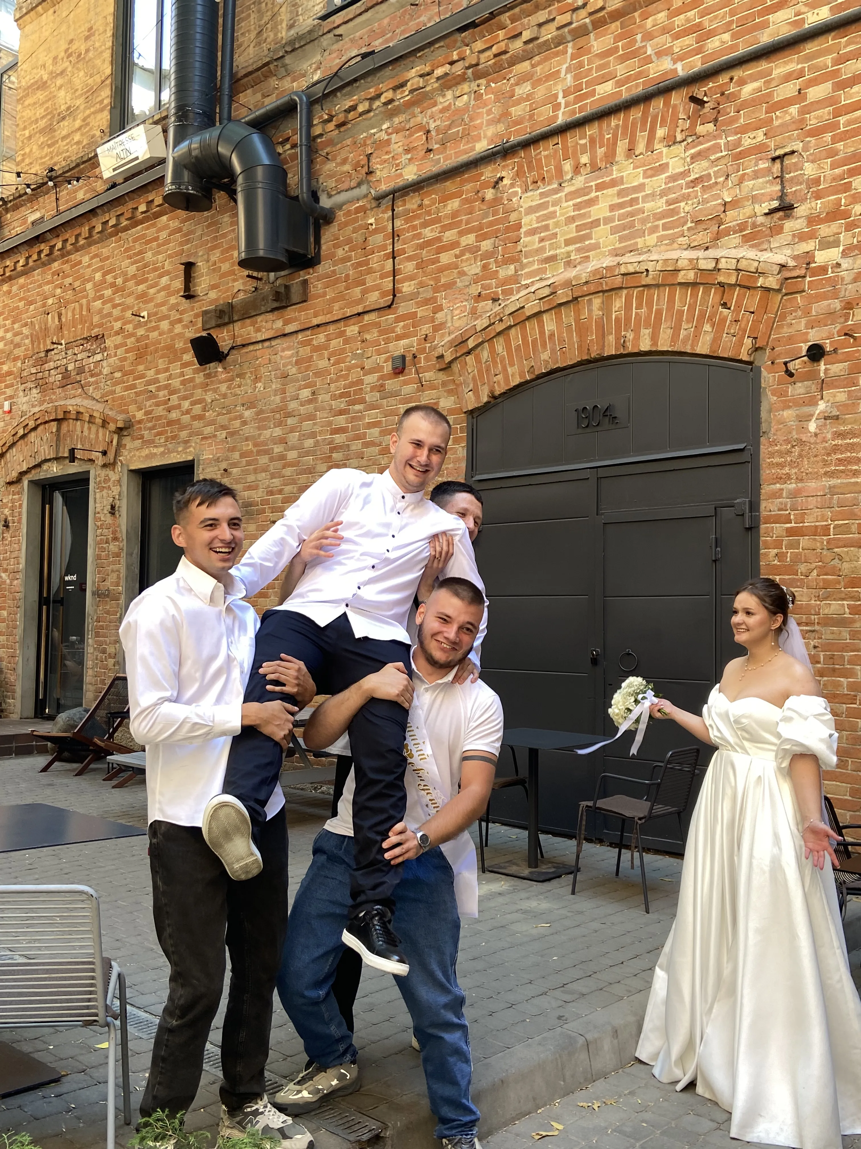 Момент здесь и сейчас