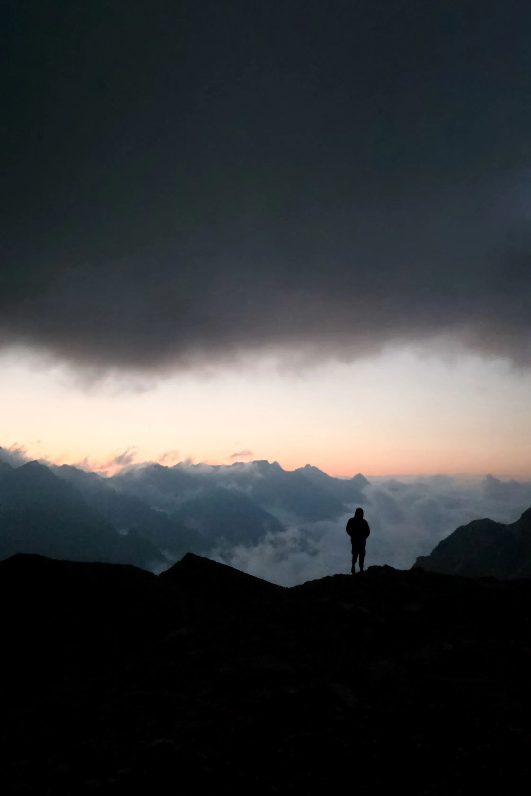 Между облаками