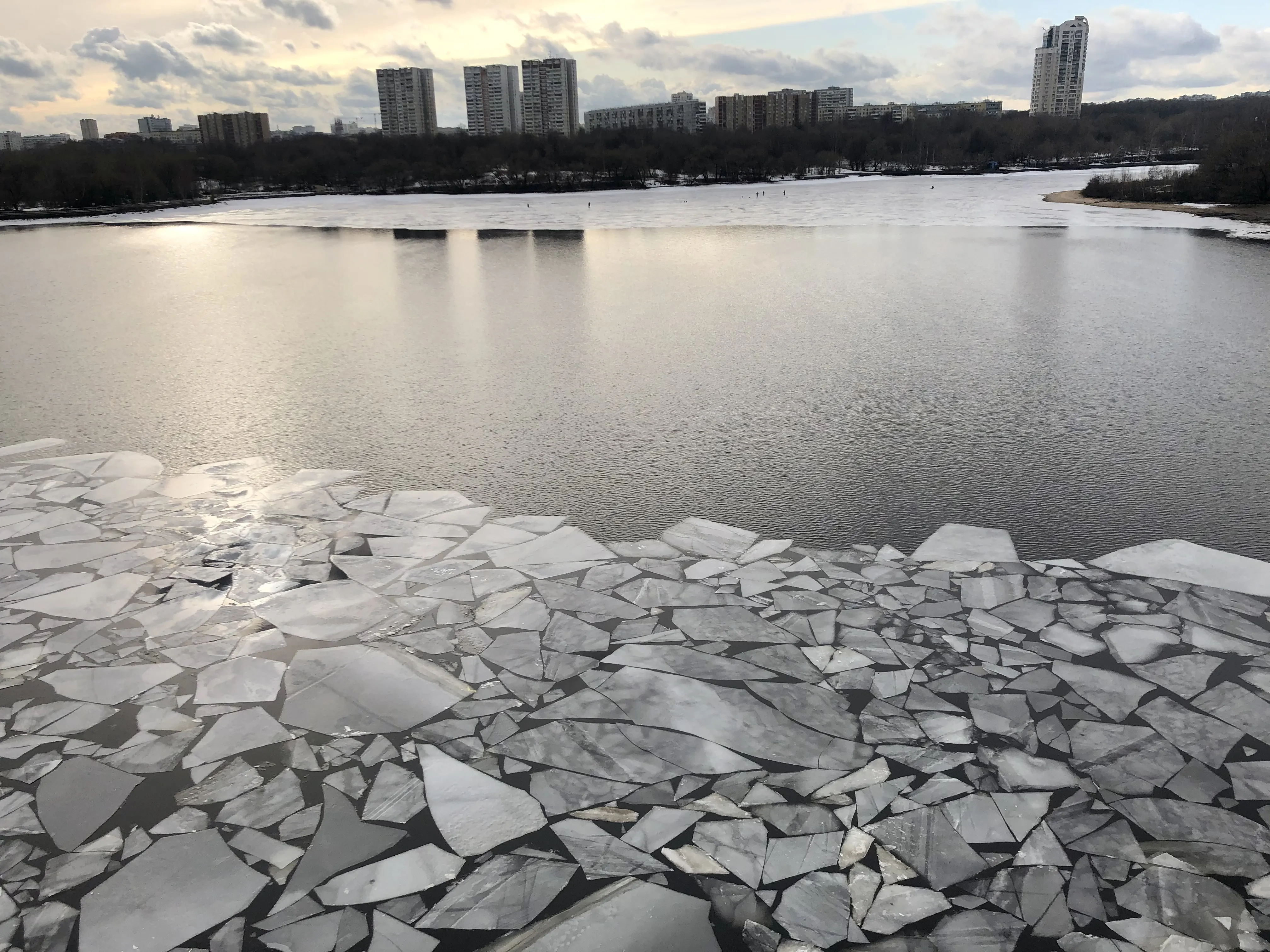 Весна-начало жизни