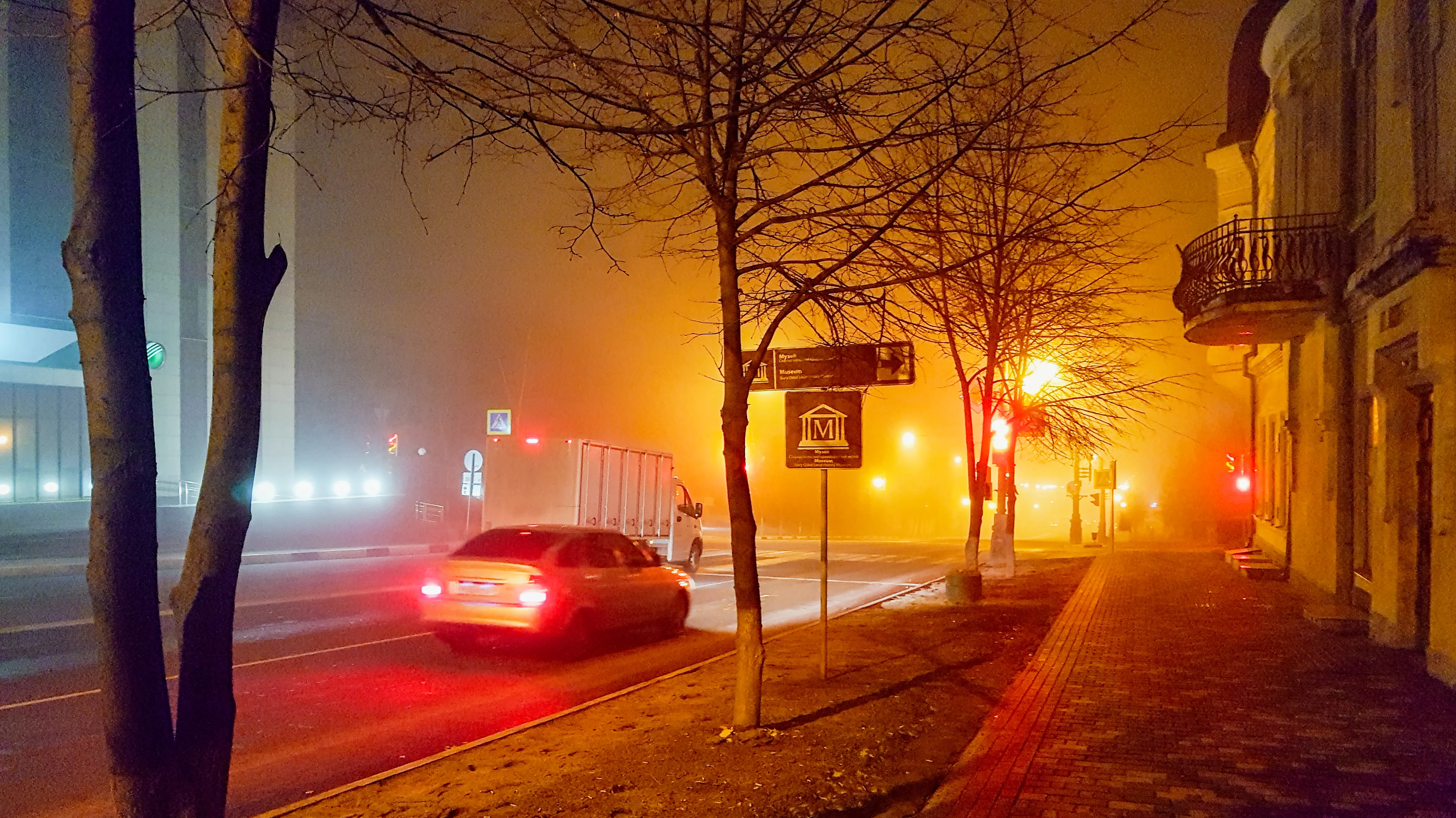 На светофоре