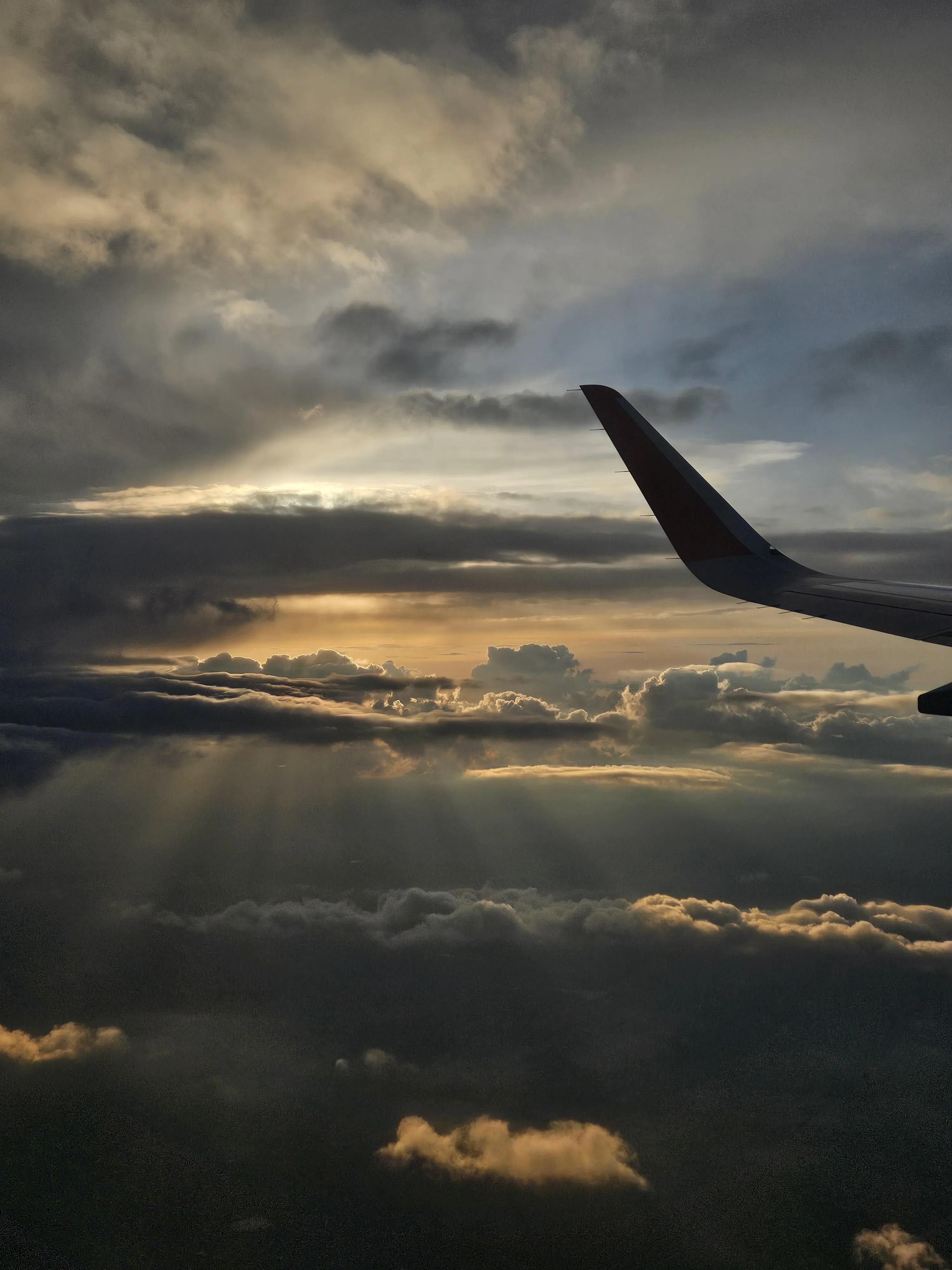 Сквозь облака