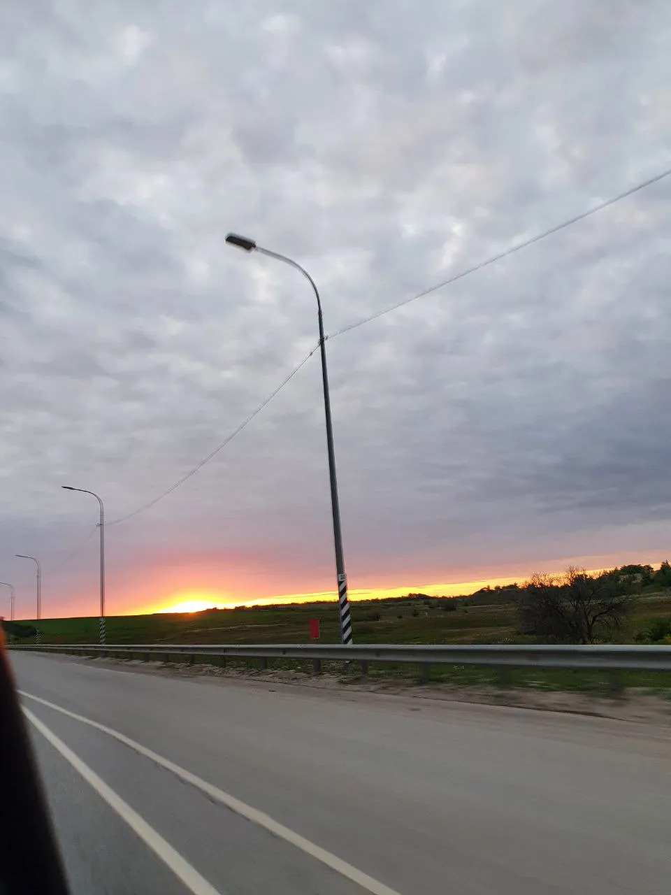 Дорога домой! Красивый закат,отличная рыбалка. Счастье!