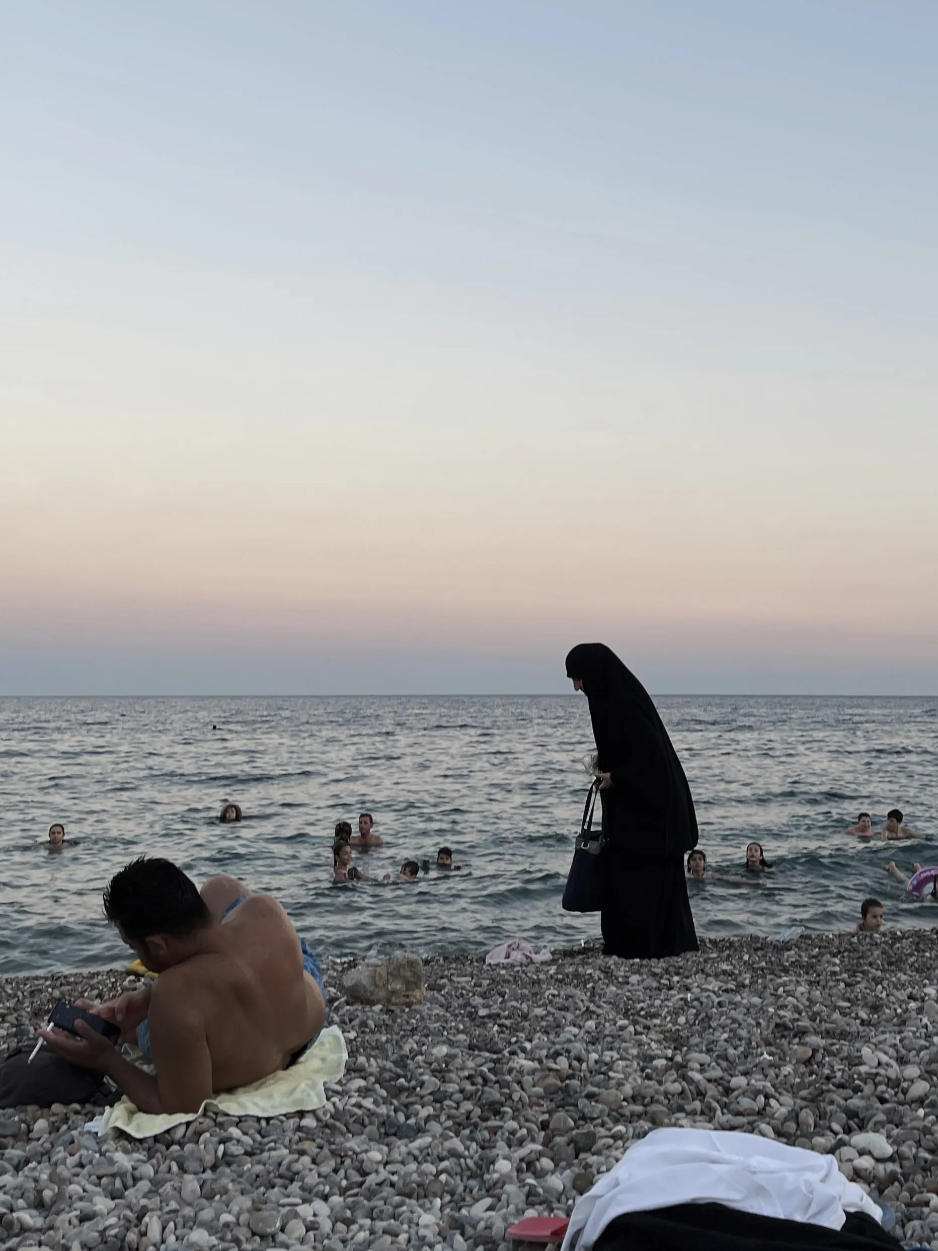 Женщина в черном 3