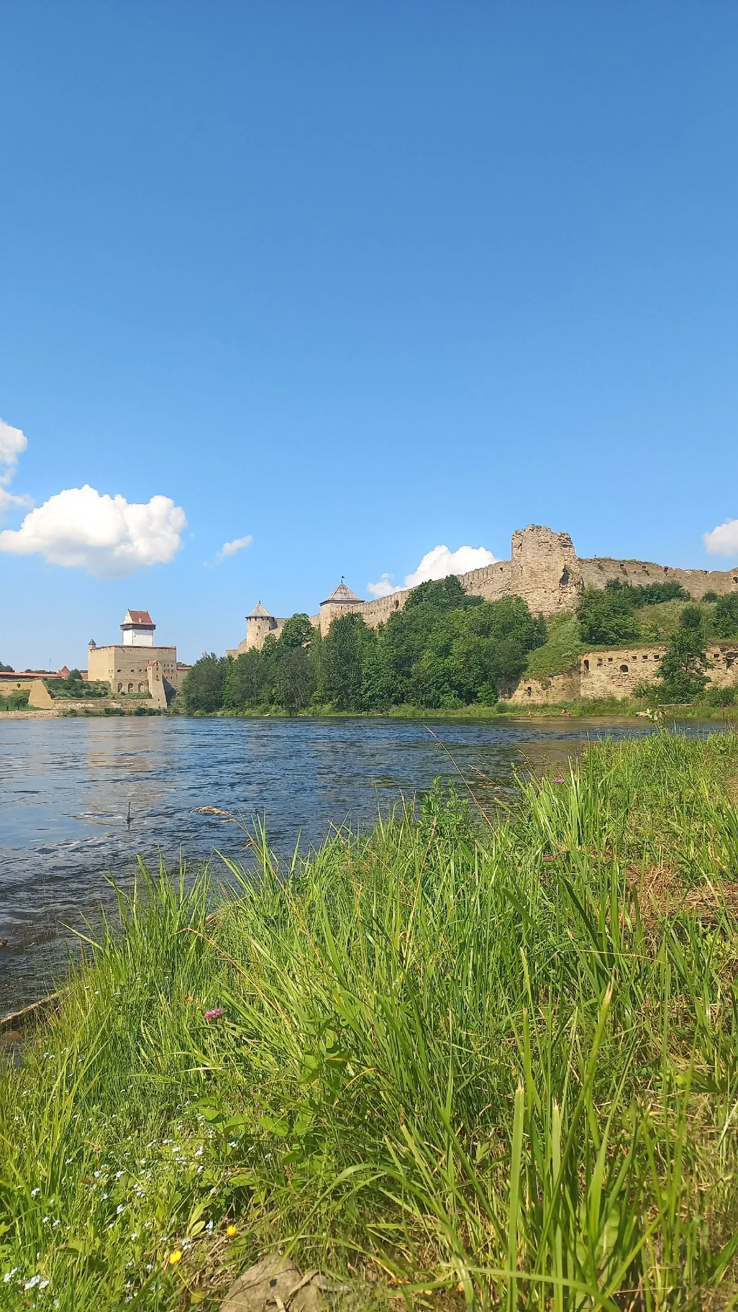 Две крепости, две эпохи