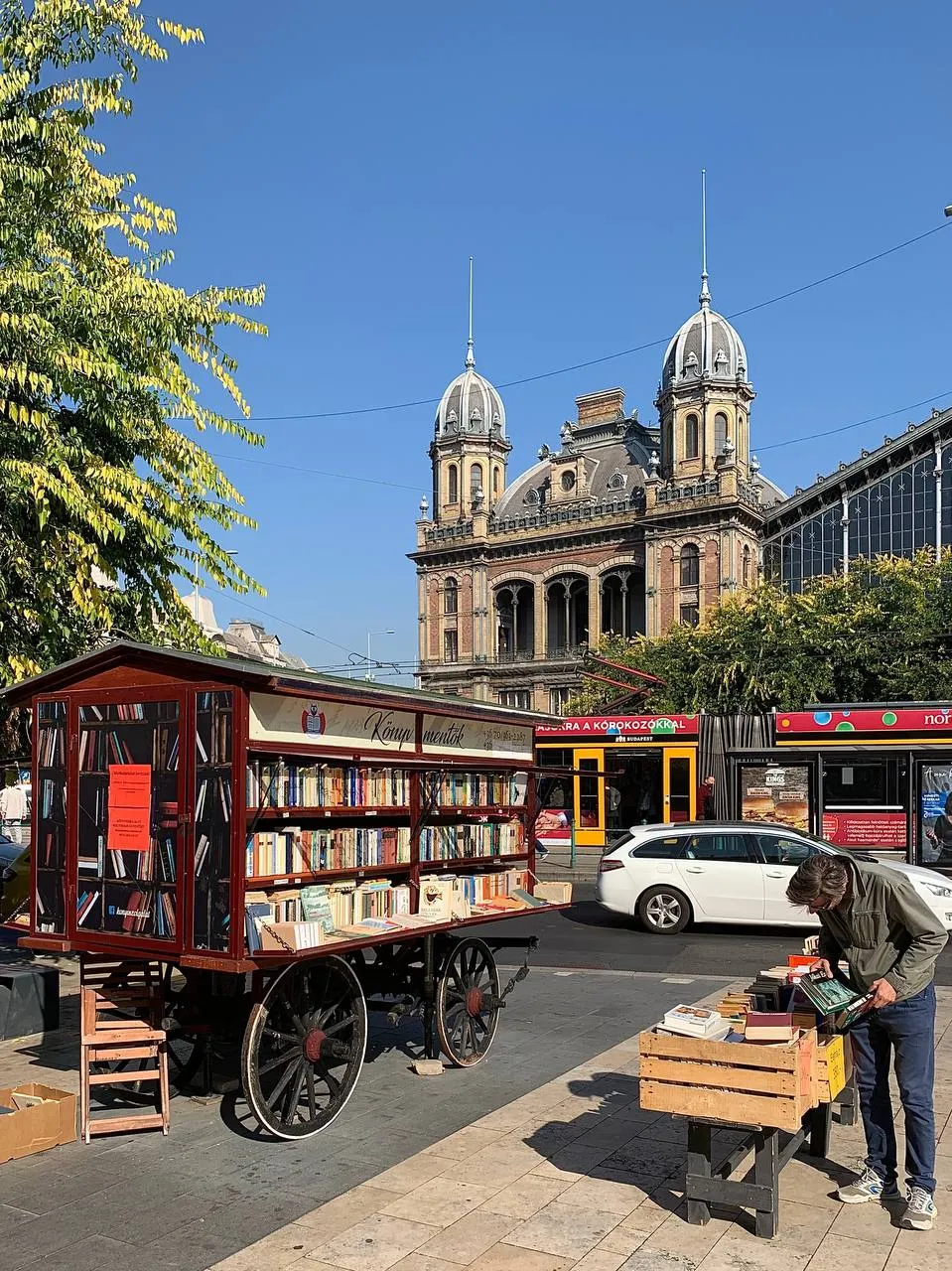 Городская зарисовка на телефон.