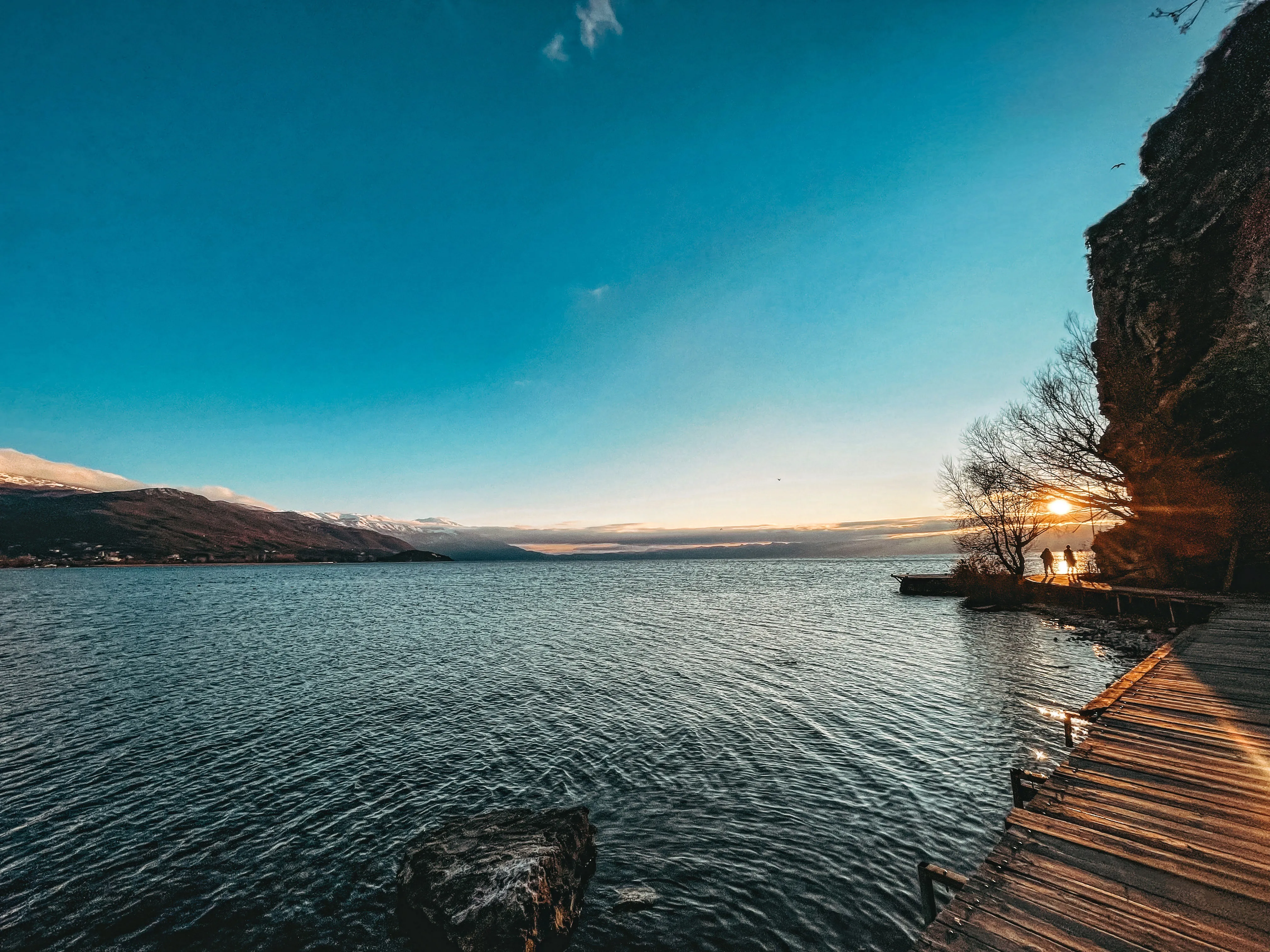 Солнечная тропа над бездной