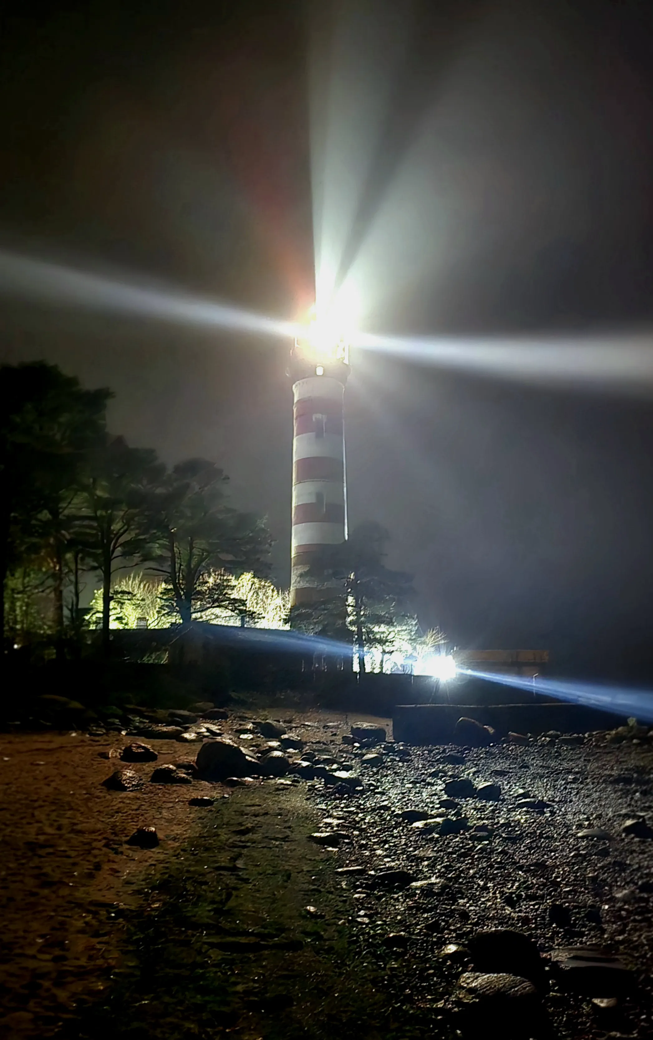 Ночь у маяка