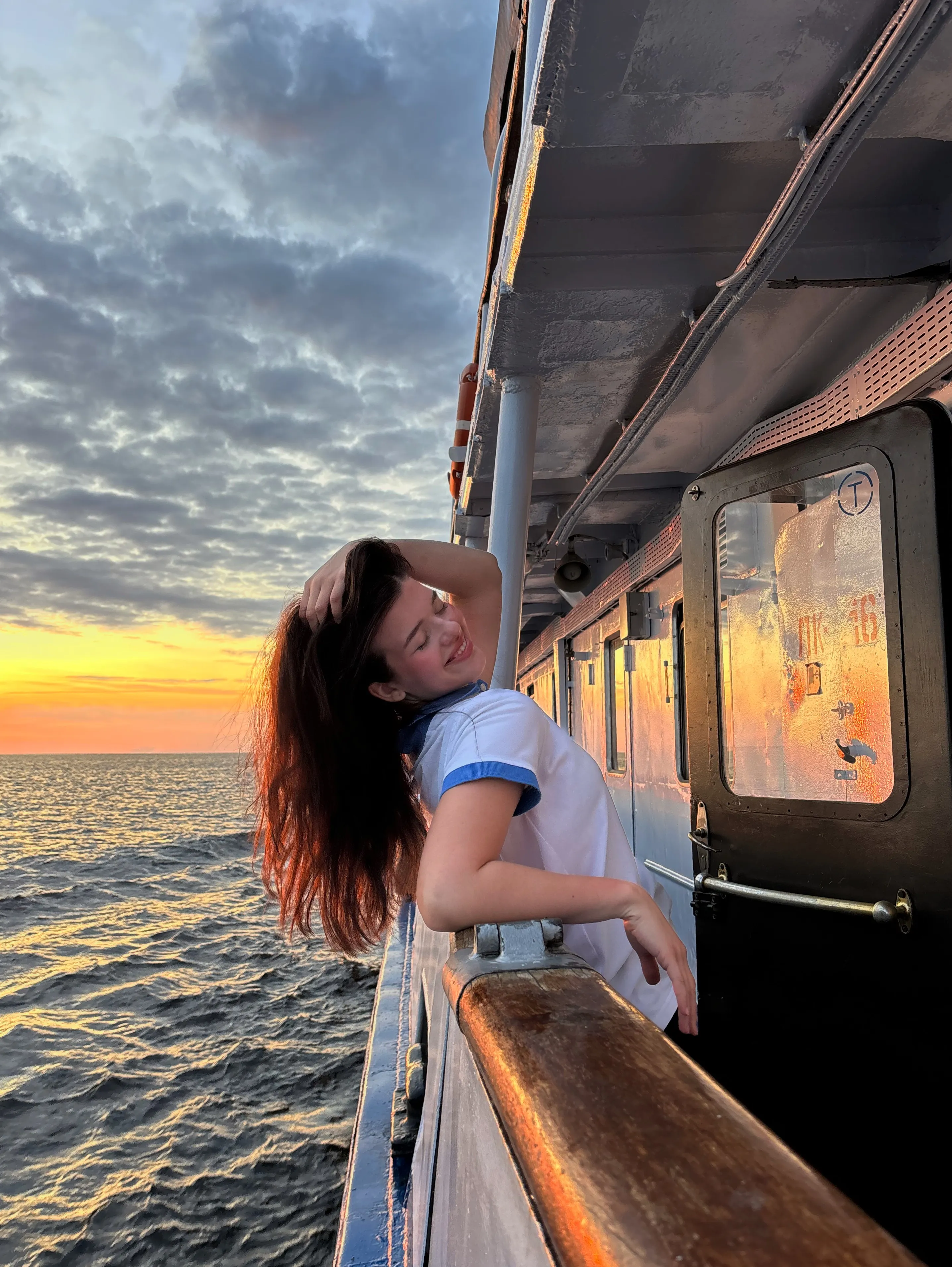 Закат в круизе