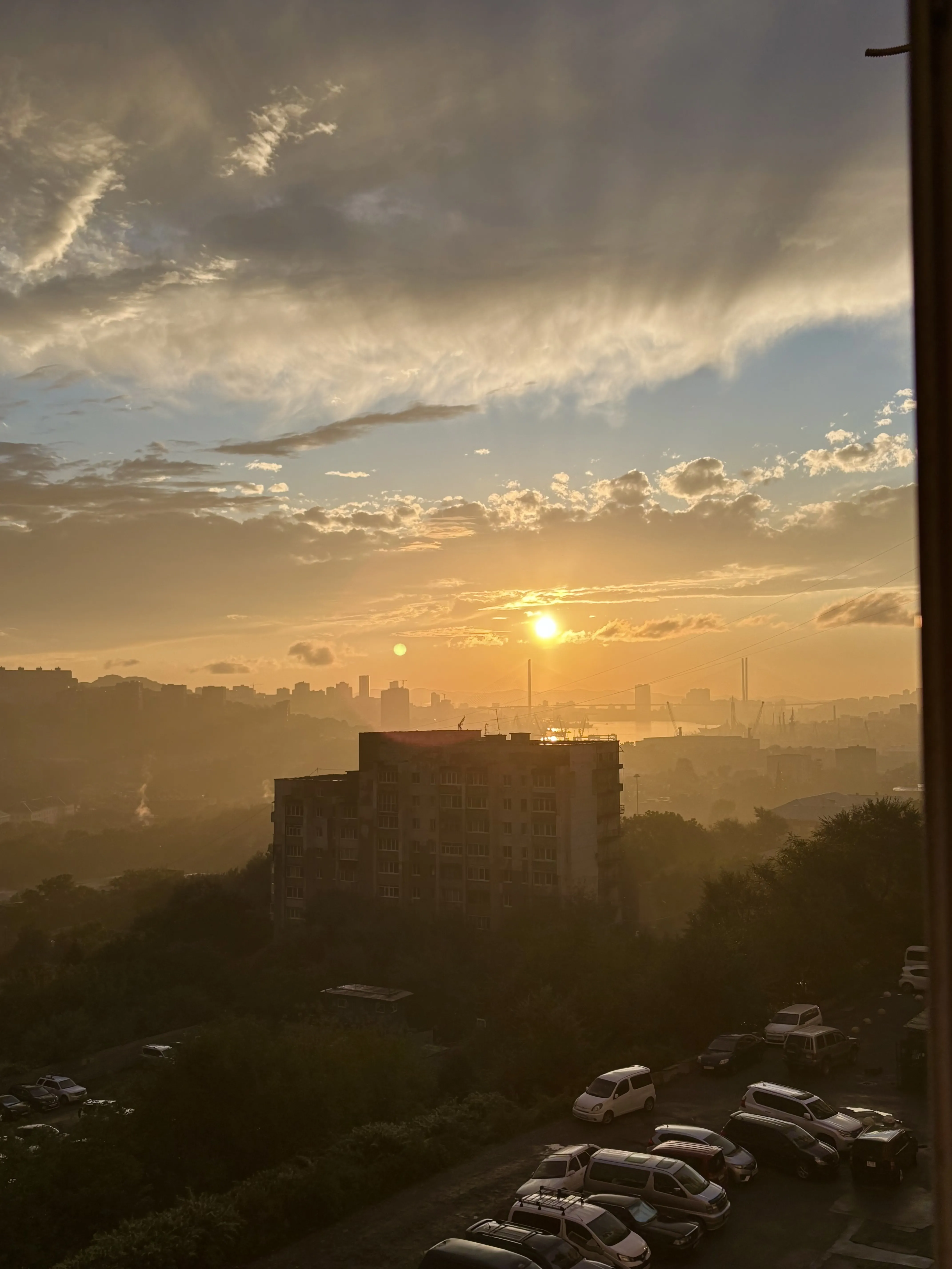 Закатные краски города