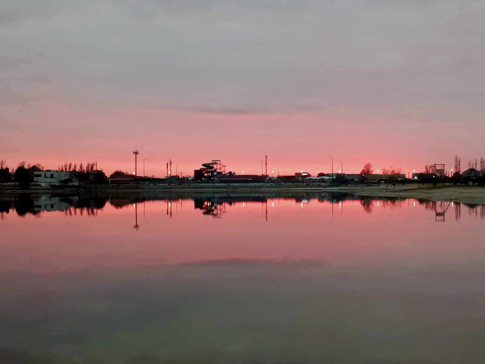 Вечерний закат у Салёного озера