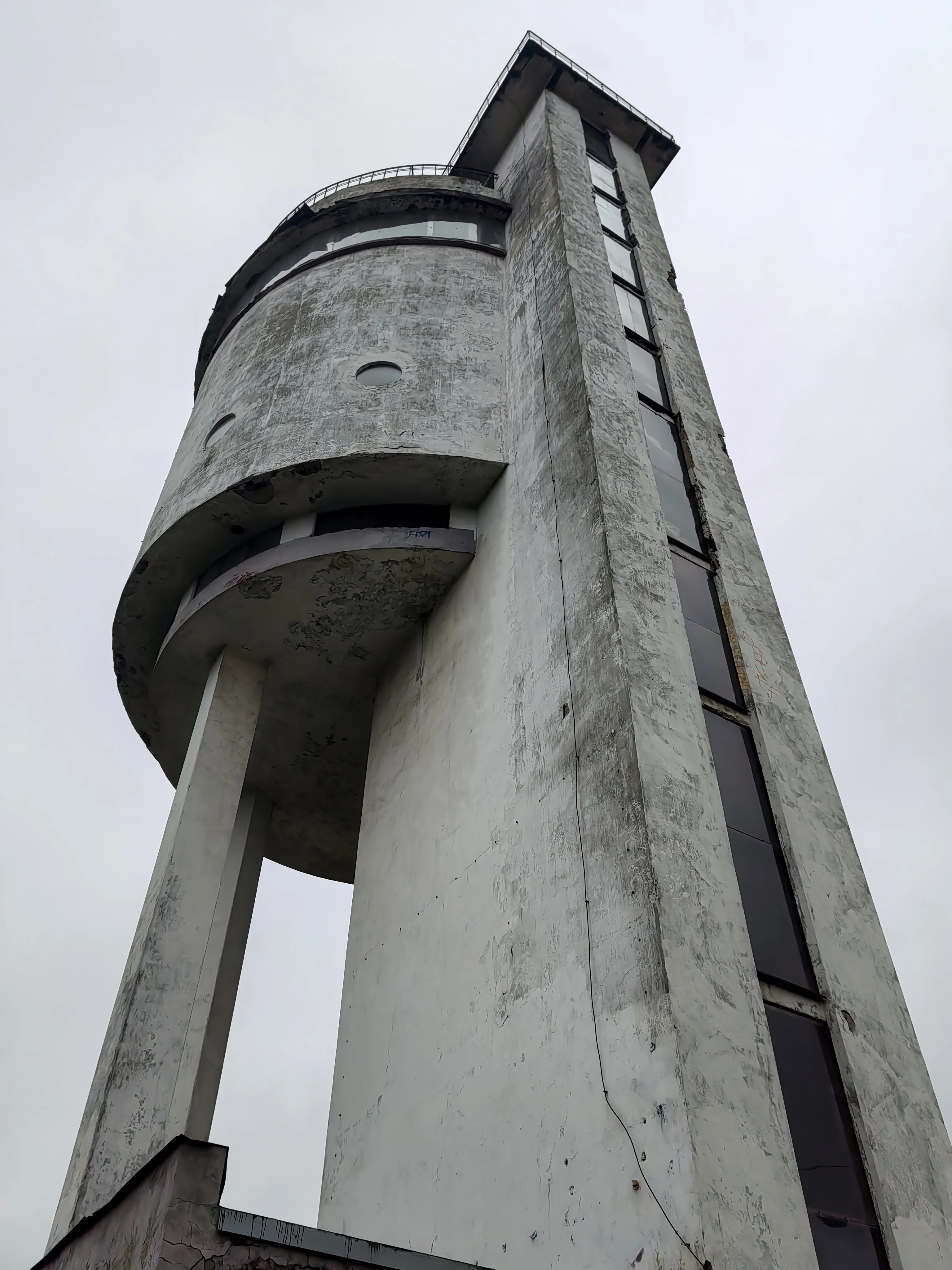 Белая башня