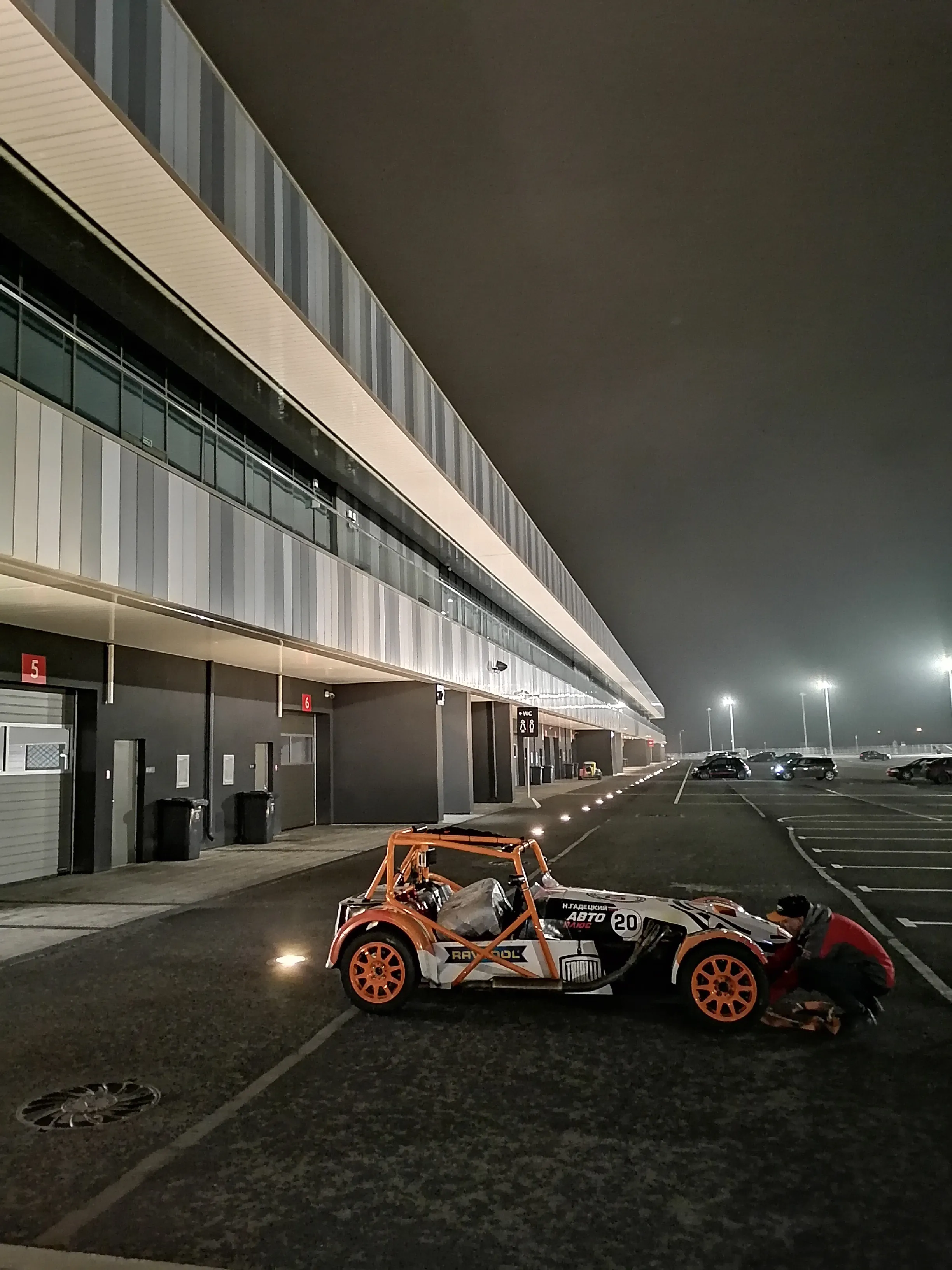 К ночным заездам готов!