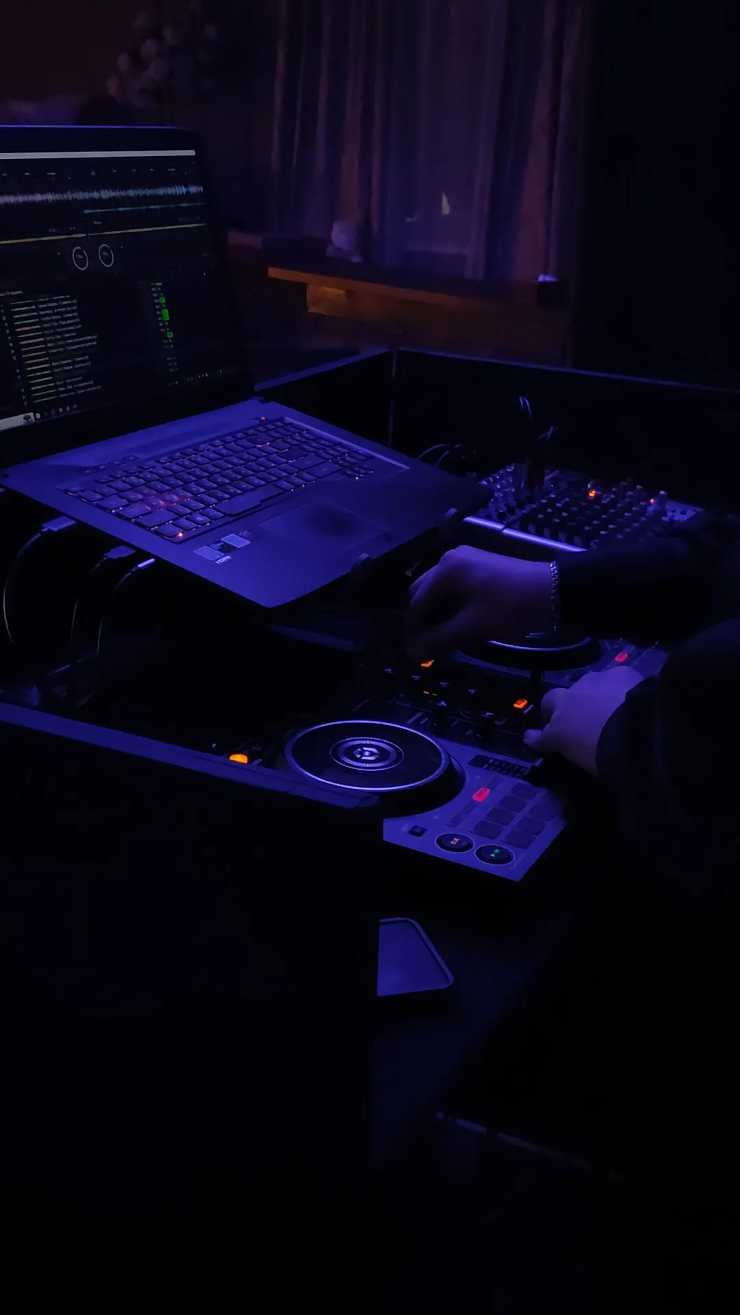 Играй свою музыку.