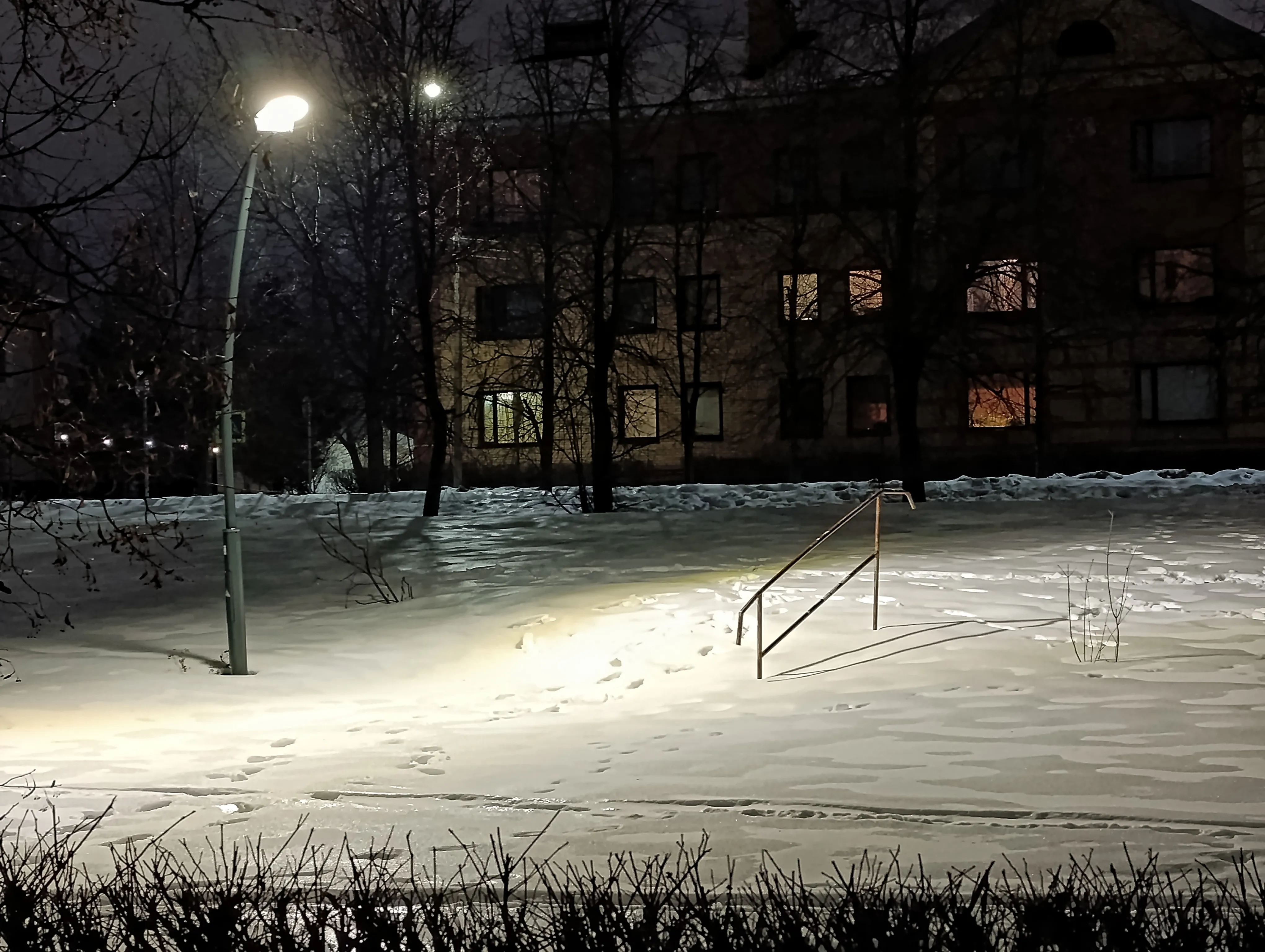 Одинокий поручень