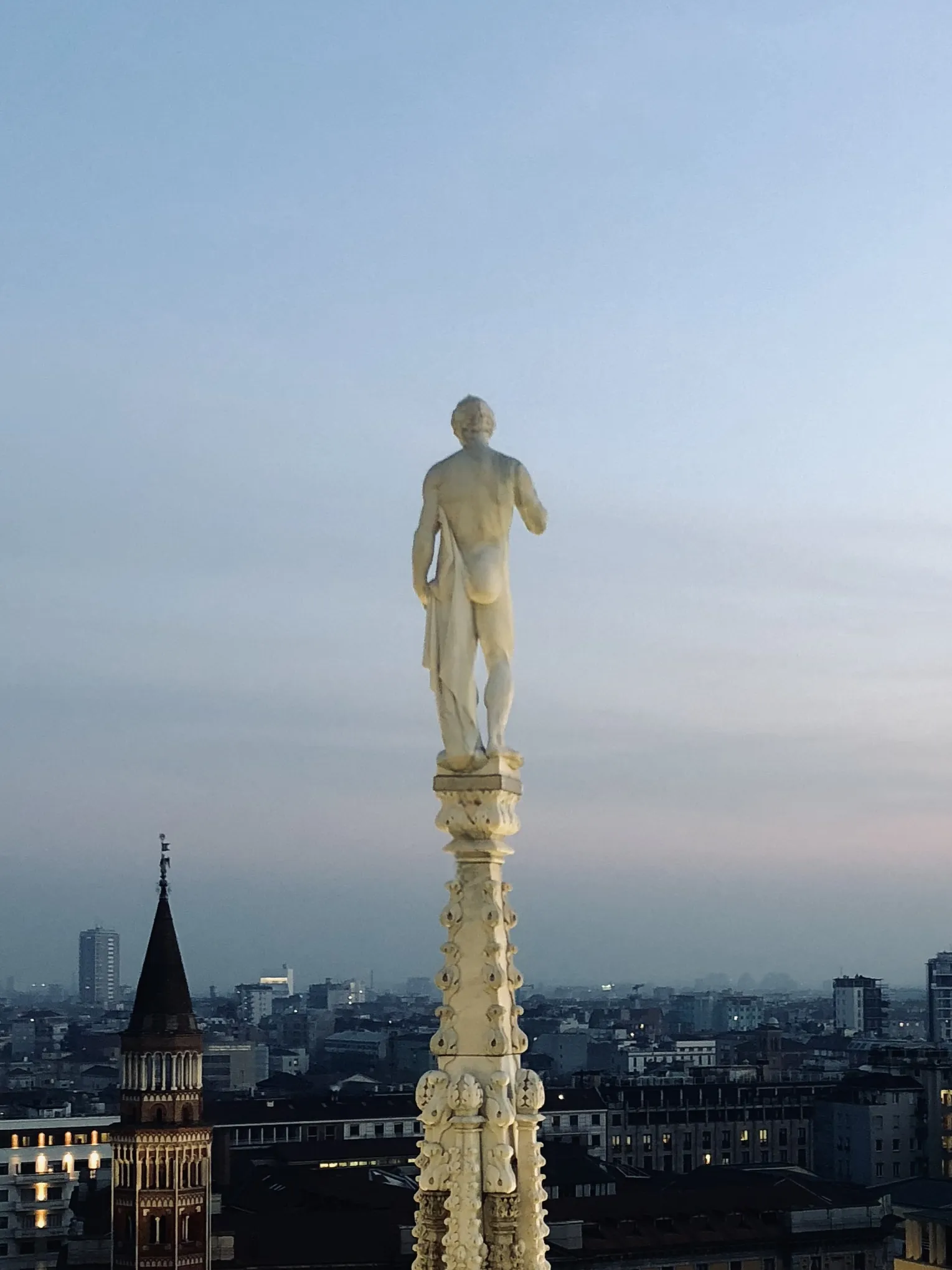 …далеко гляжу