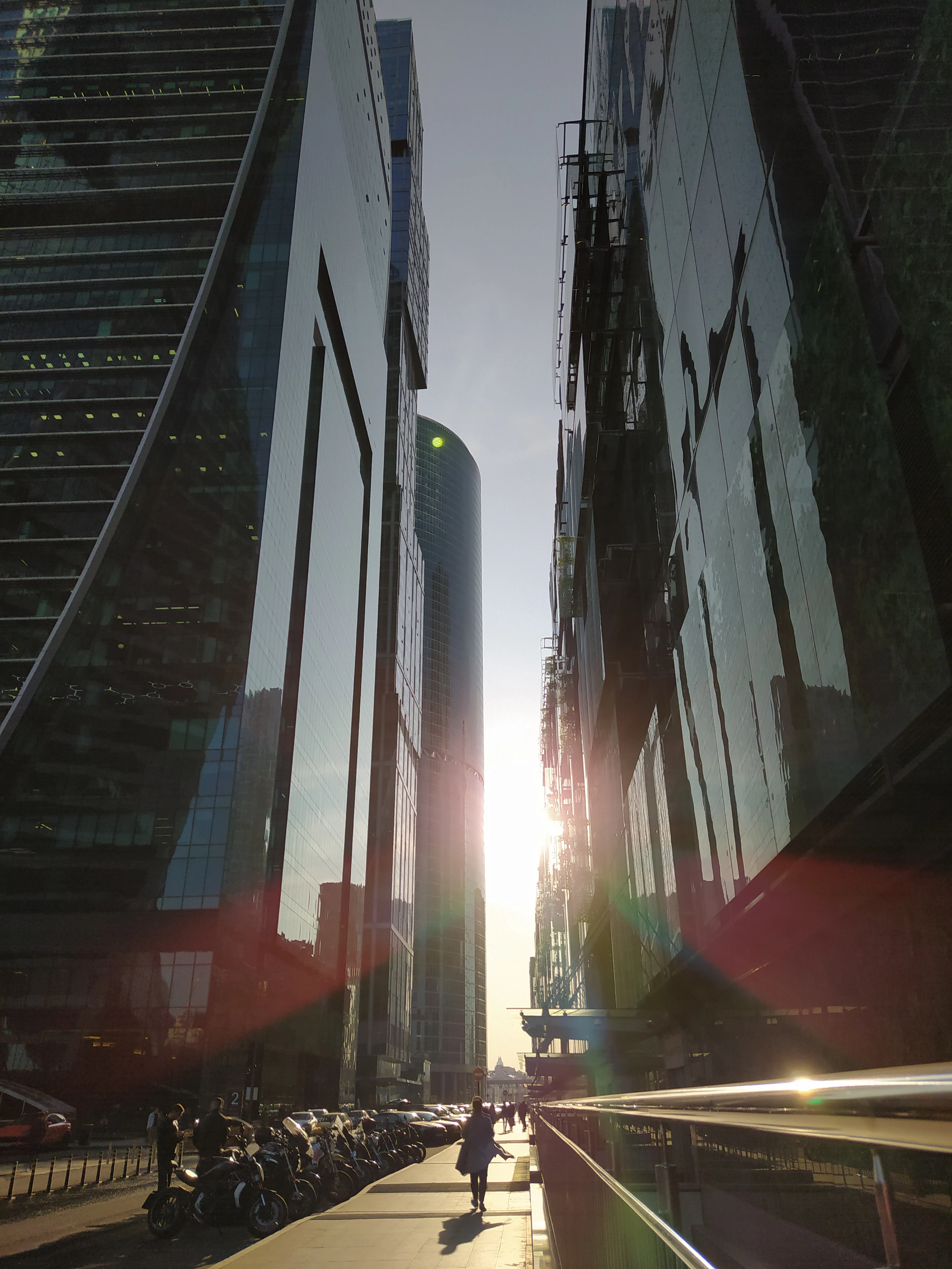 Город из стекла и бетона