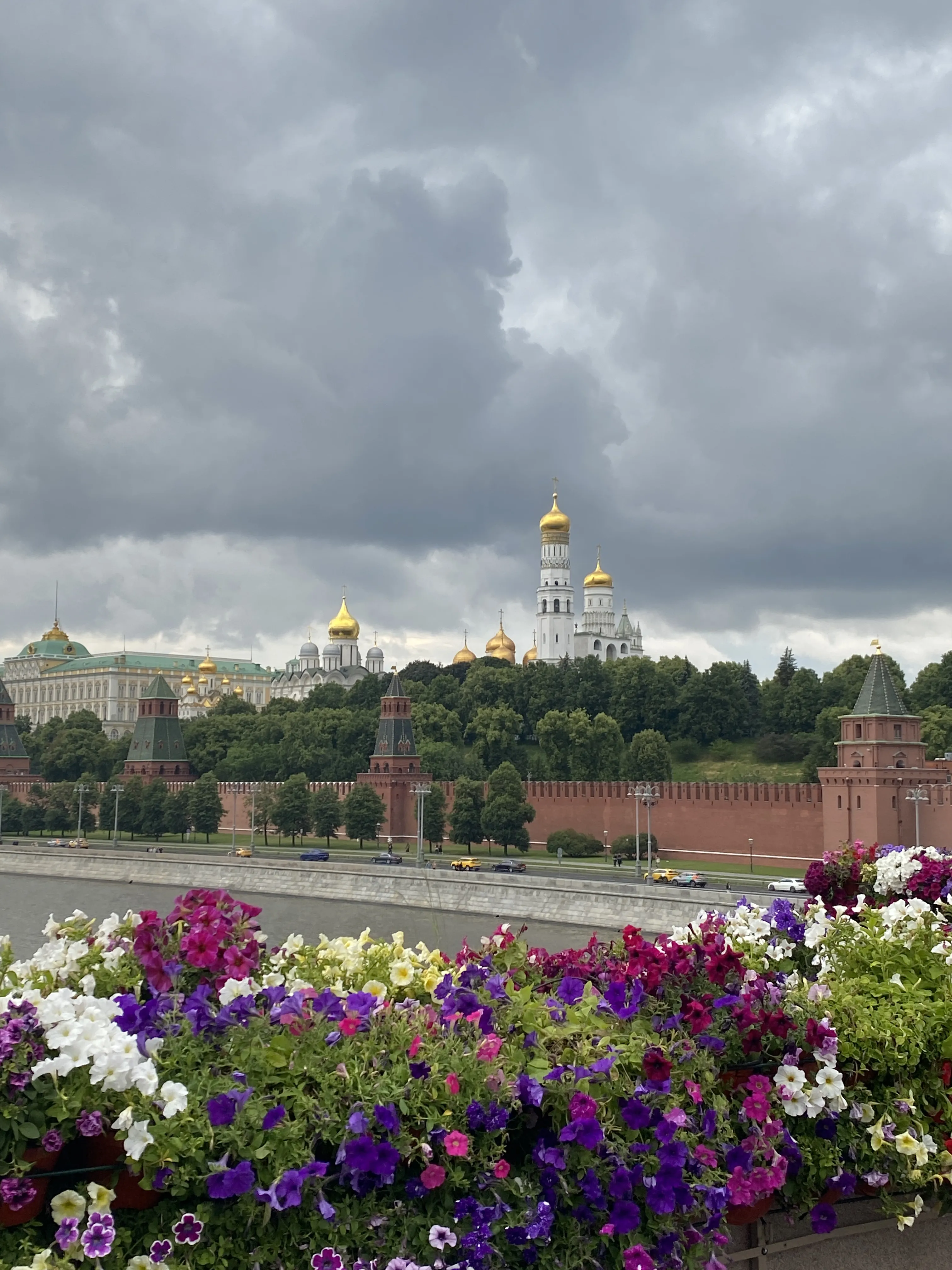 Москва нарядная