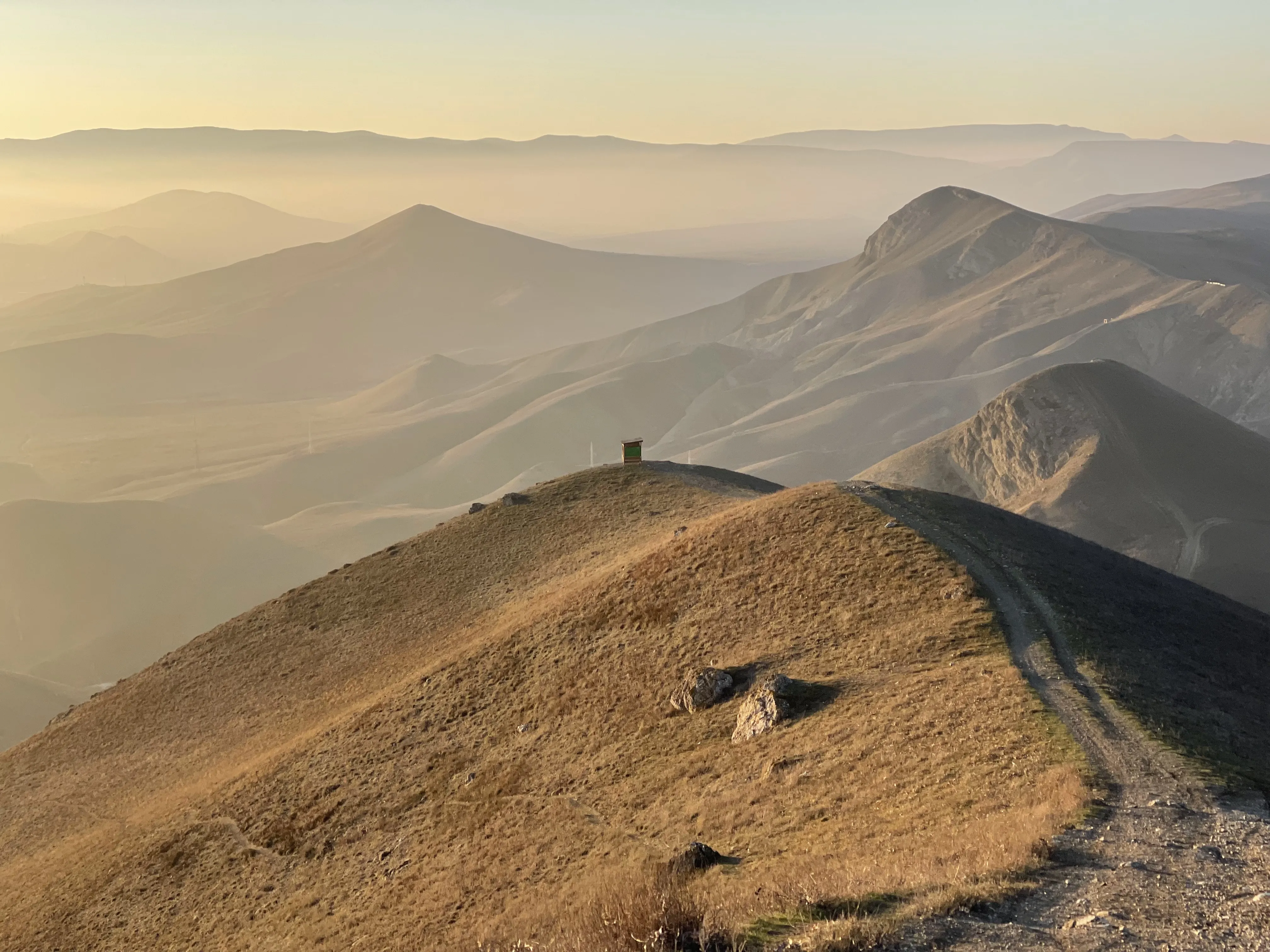 Море холмов