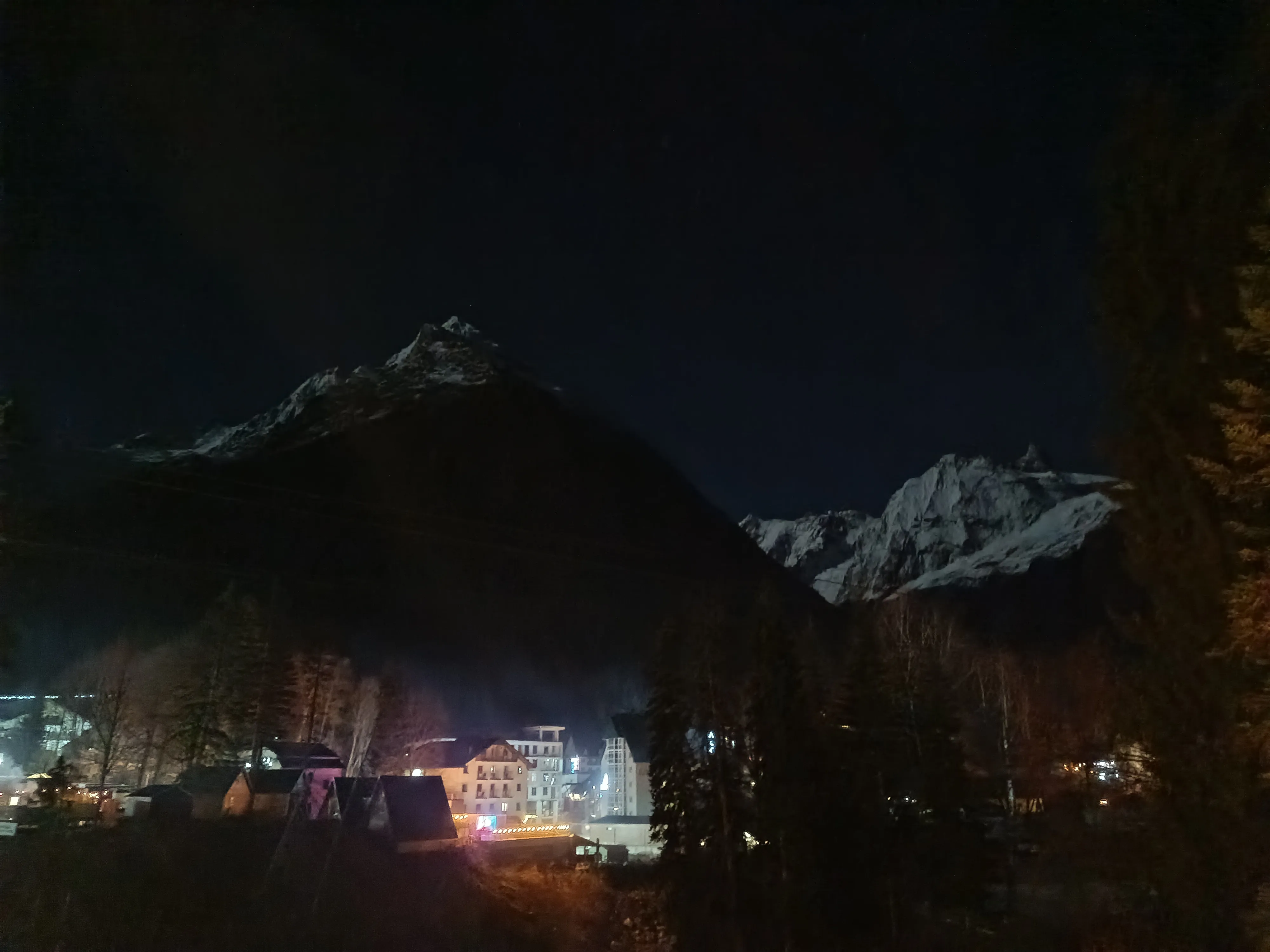 Ночь у великанов