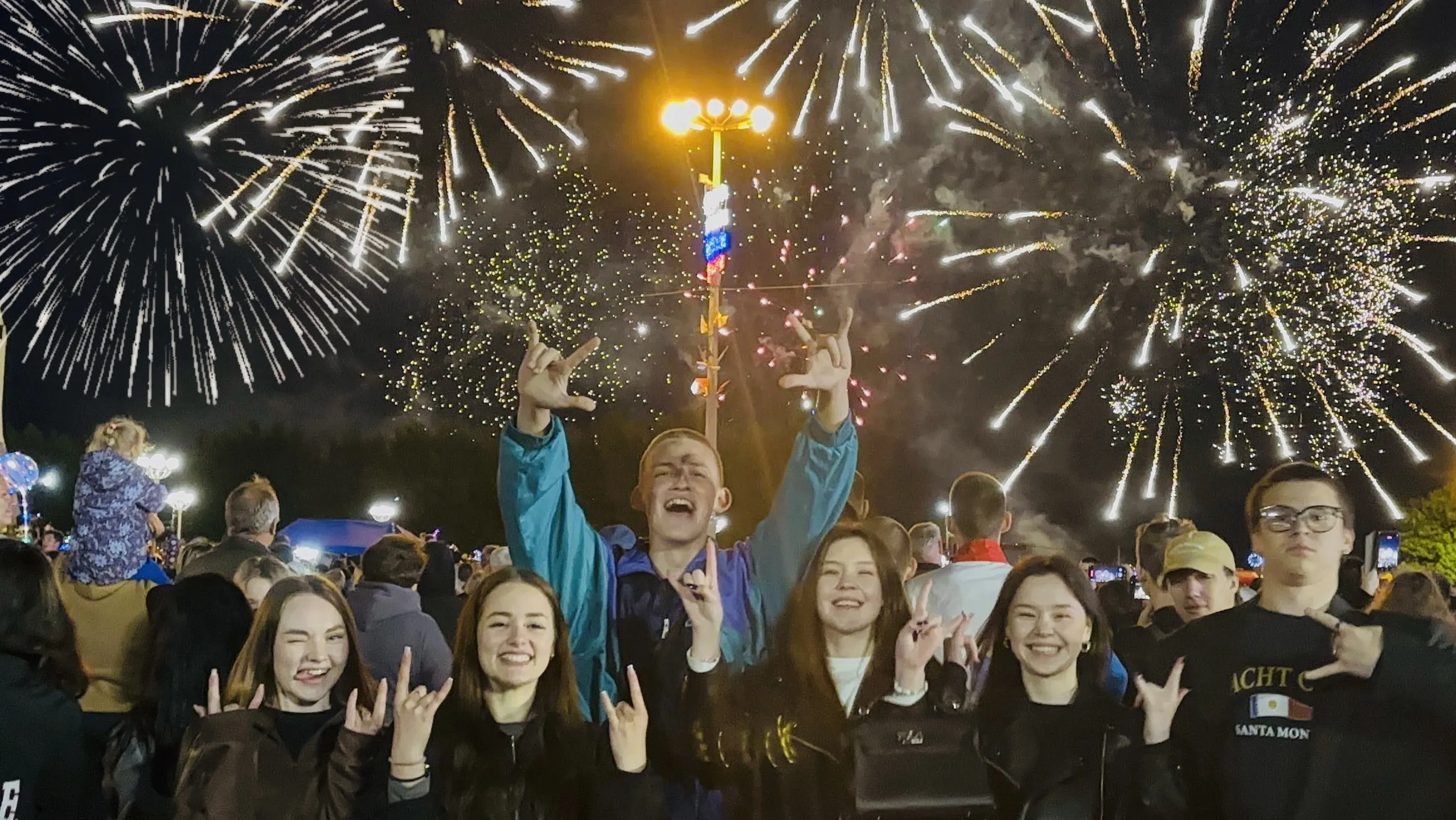 Свет фейерверка