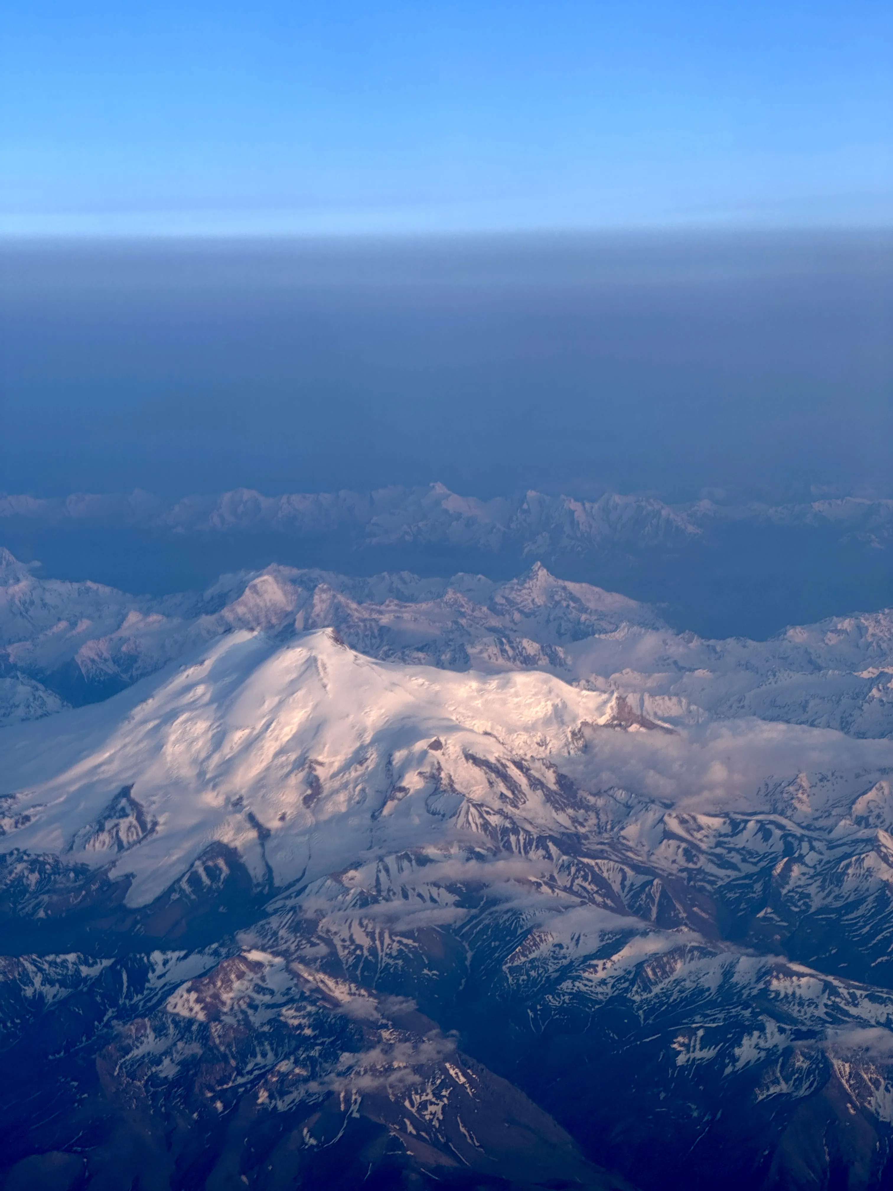 Величественный Эльбрус