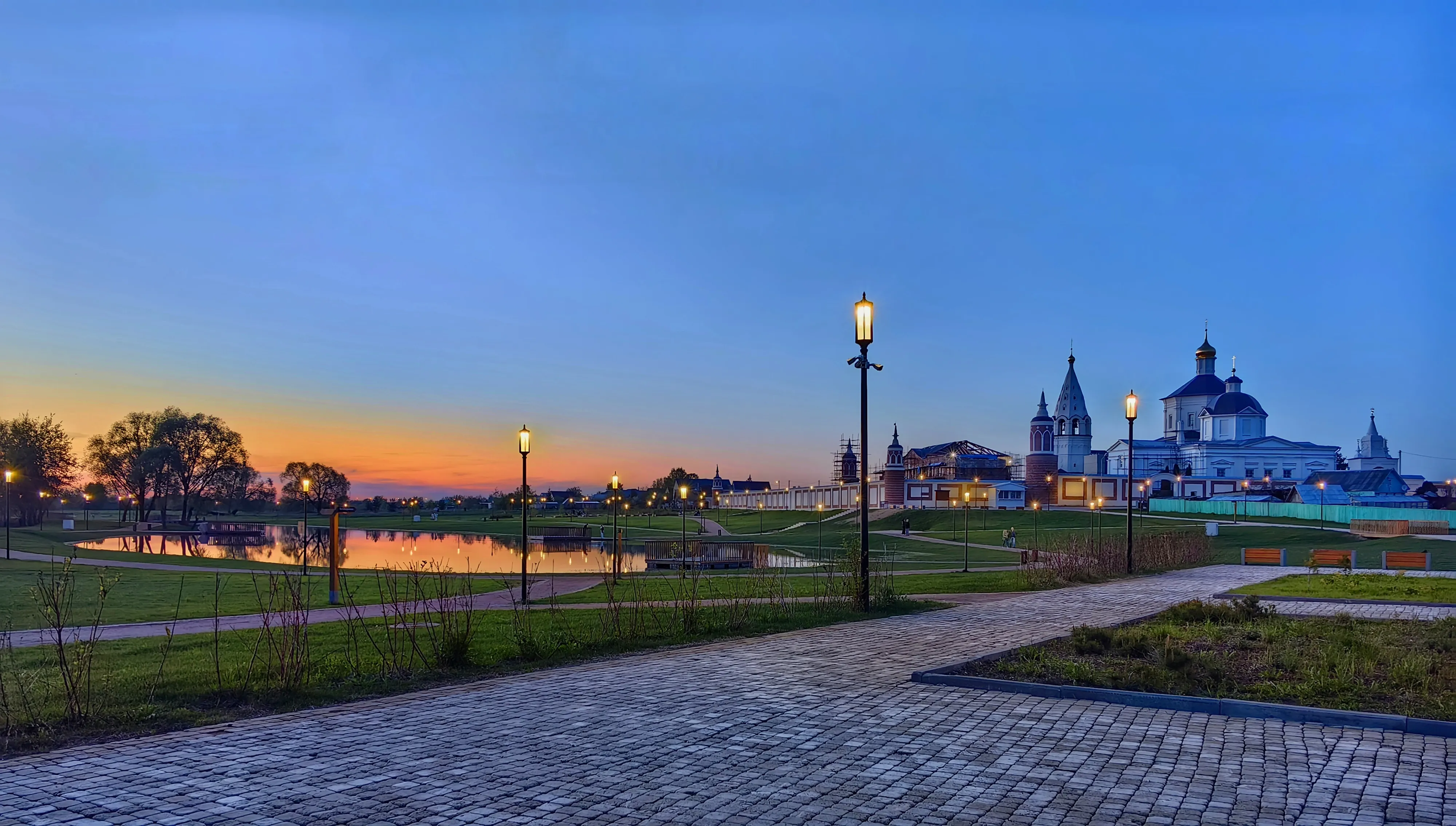 Светлый вечер