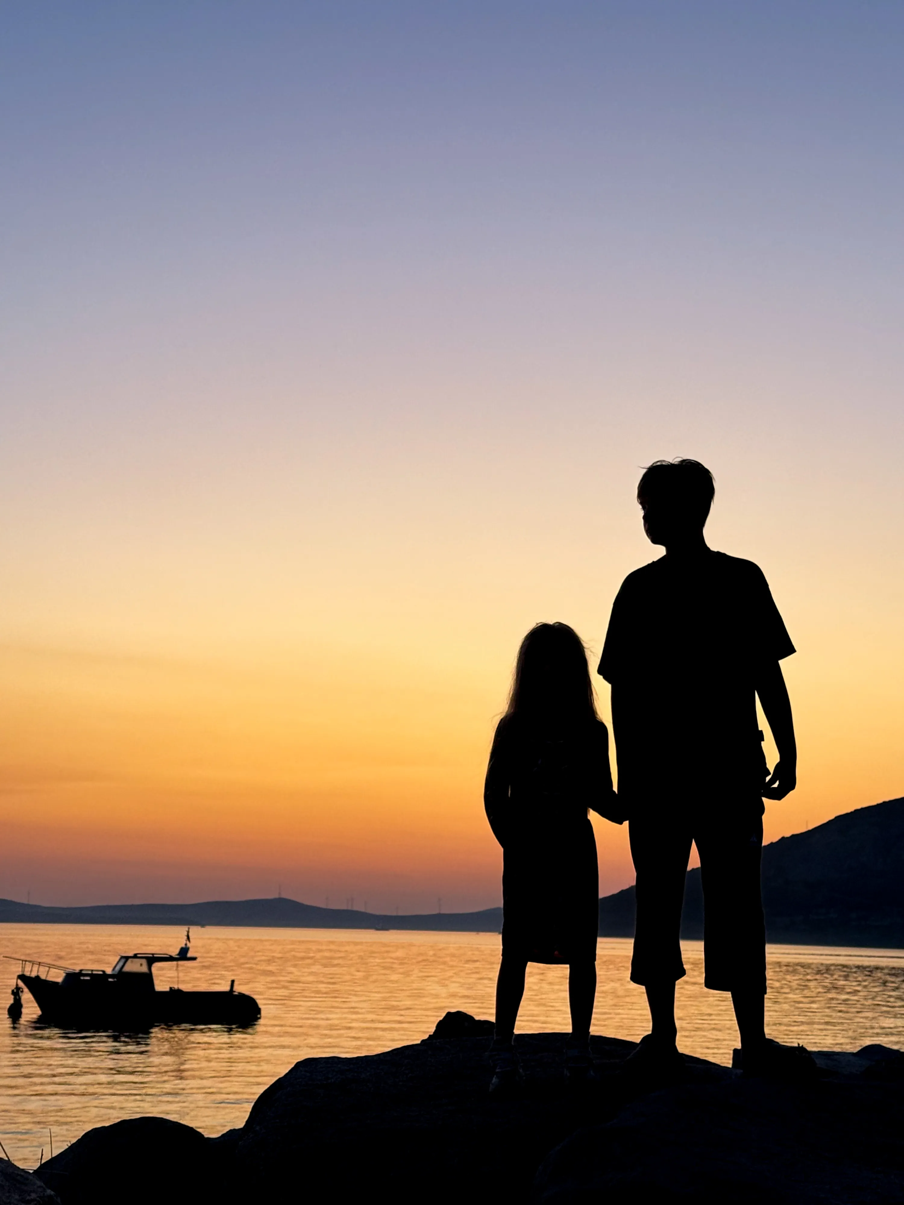 Брат и сестра