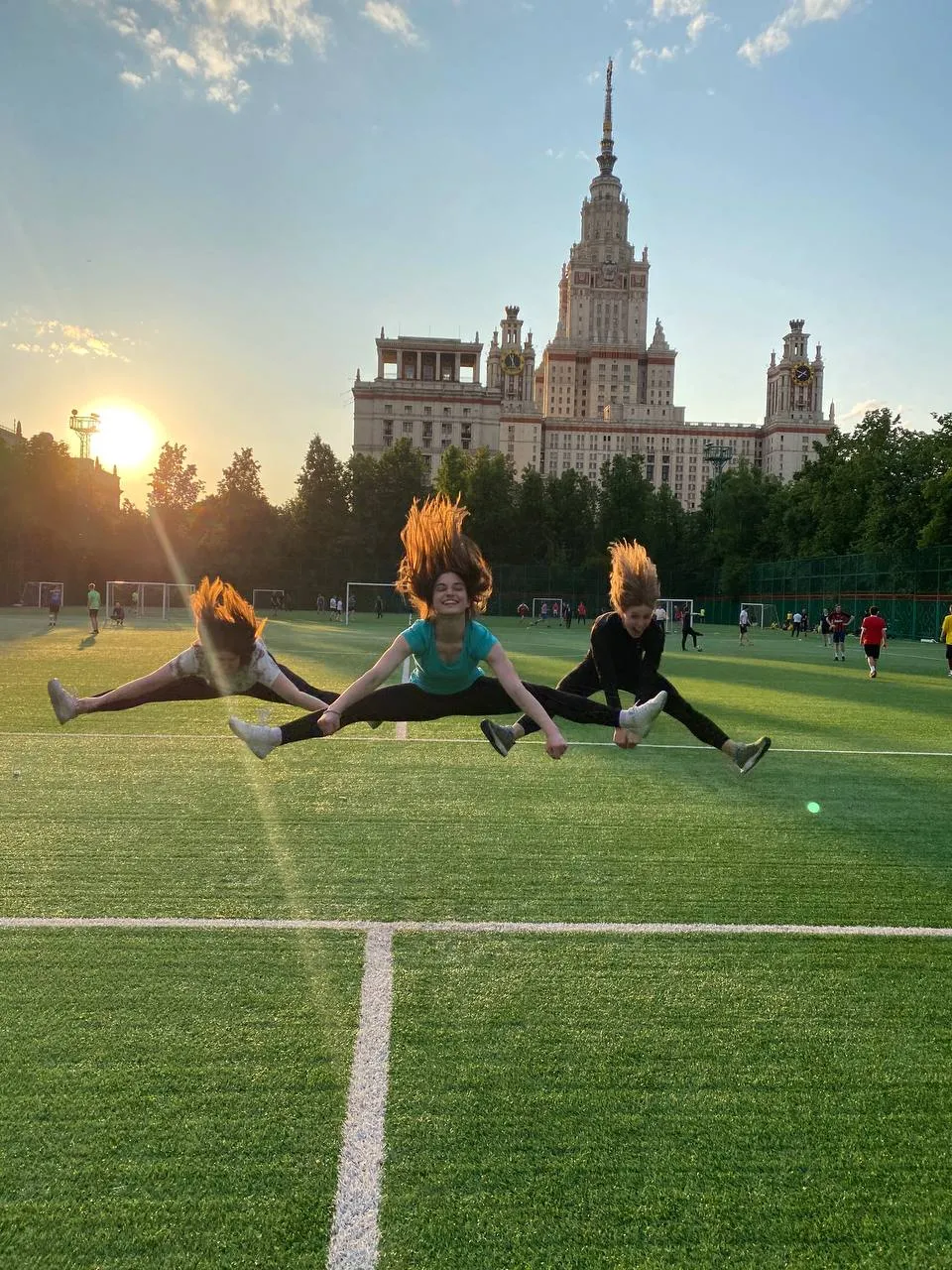 Студенты в полете