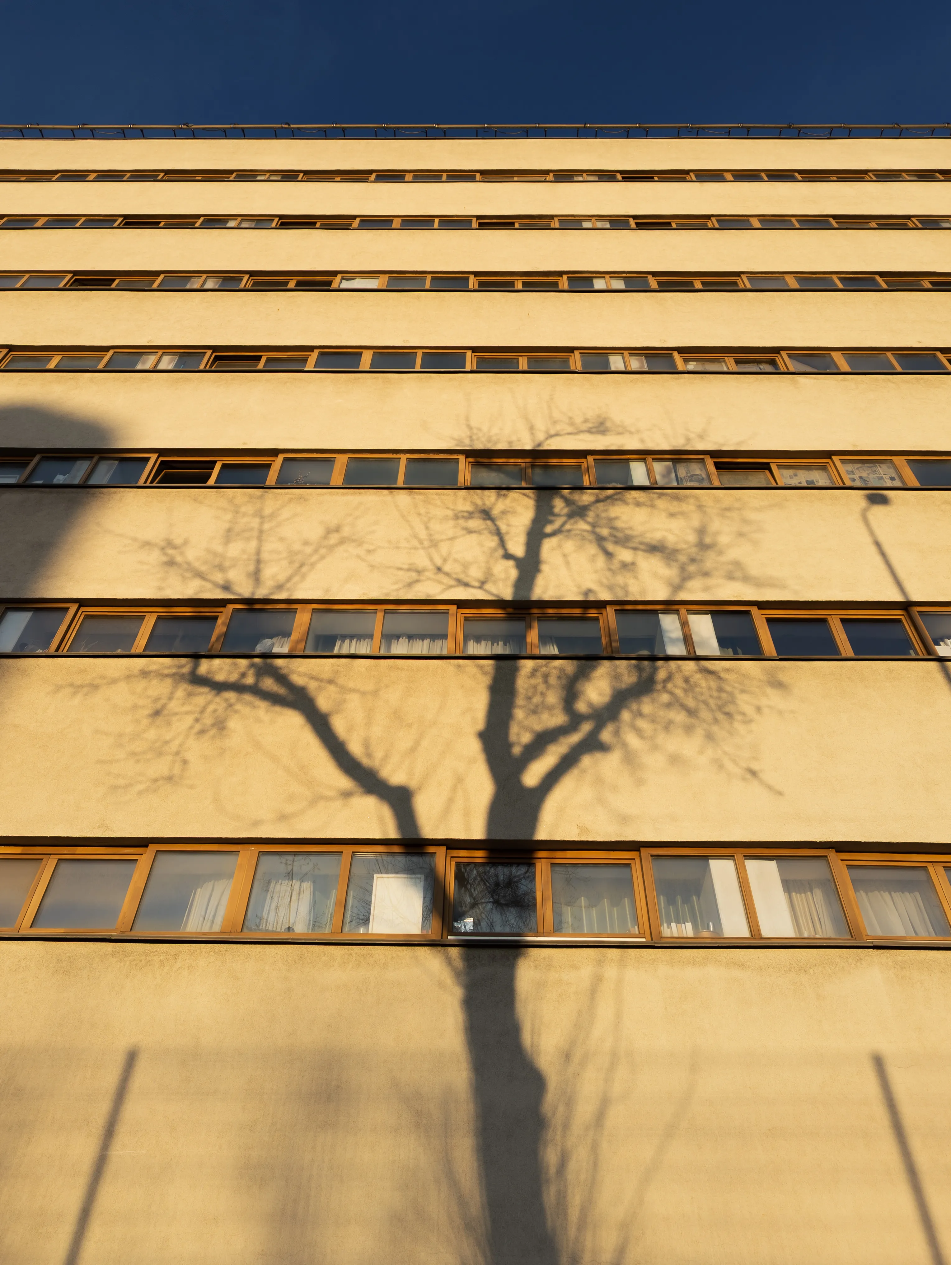 А (из нашего окна)