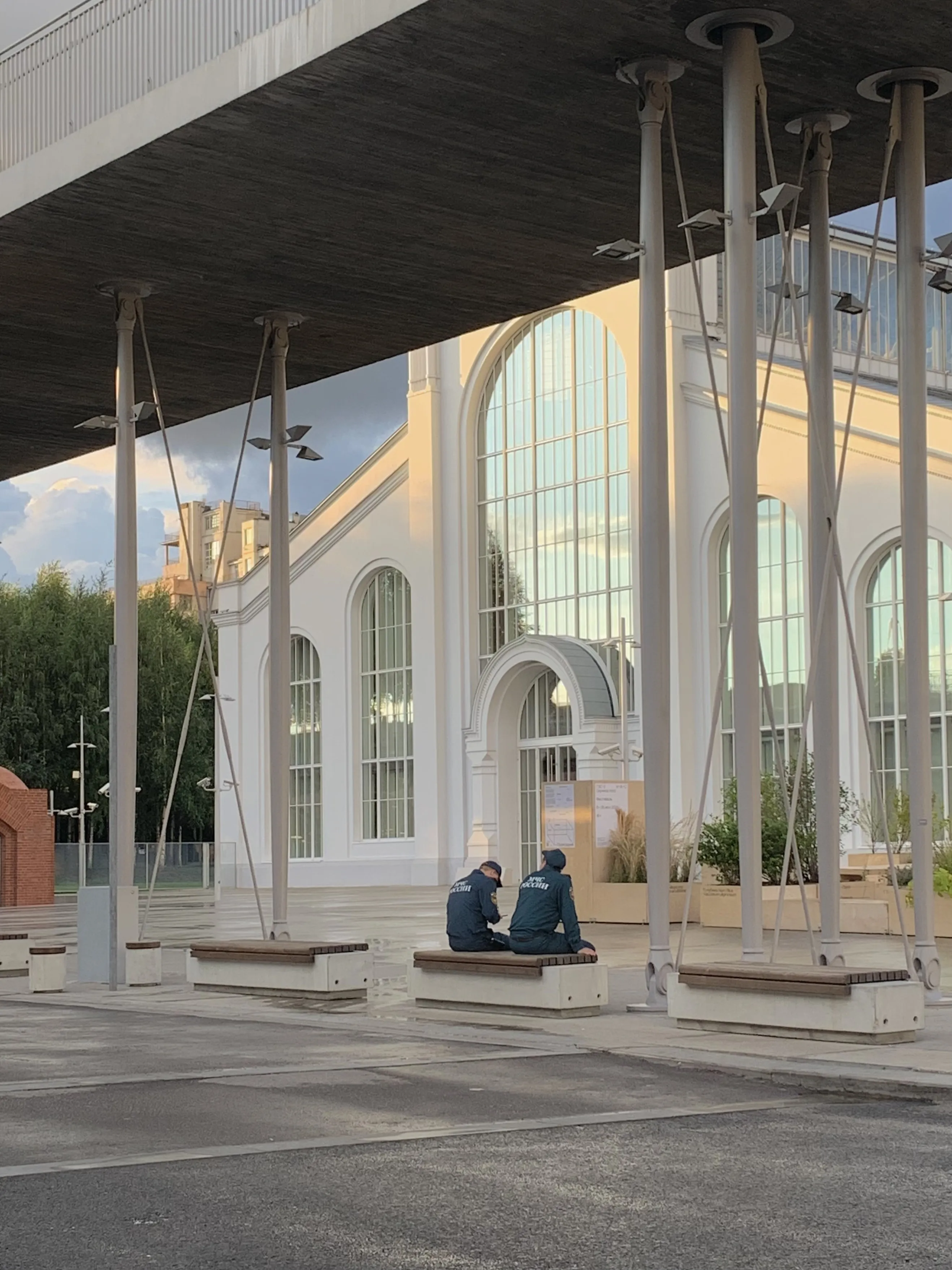 хорошо сидим