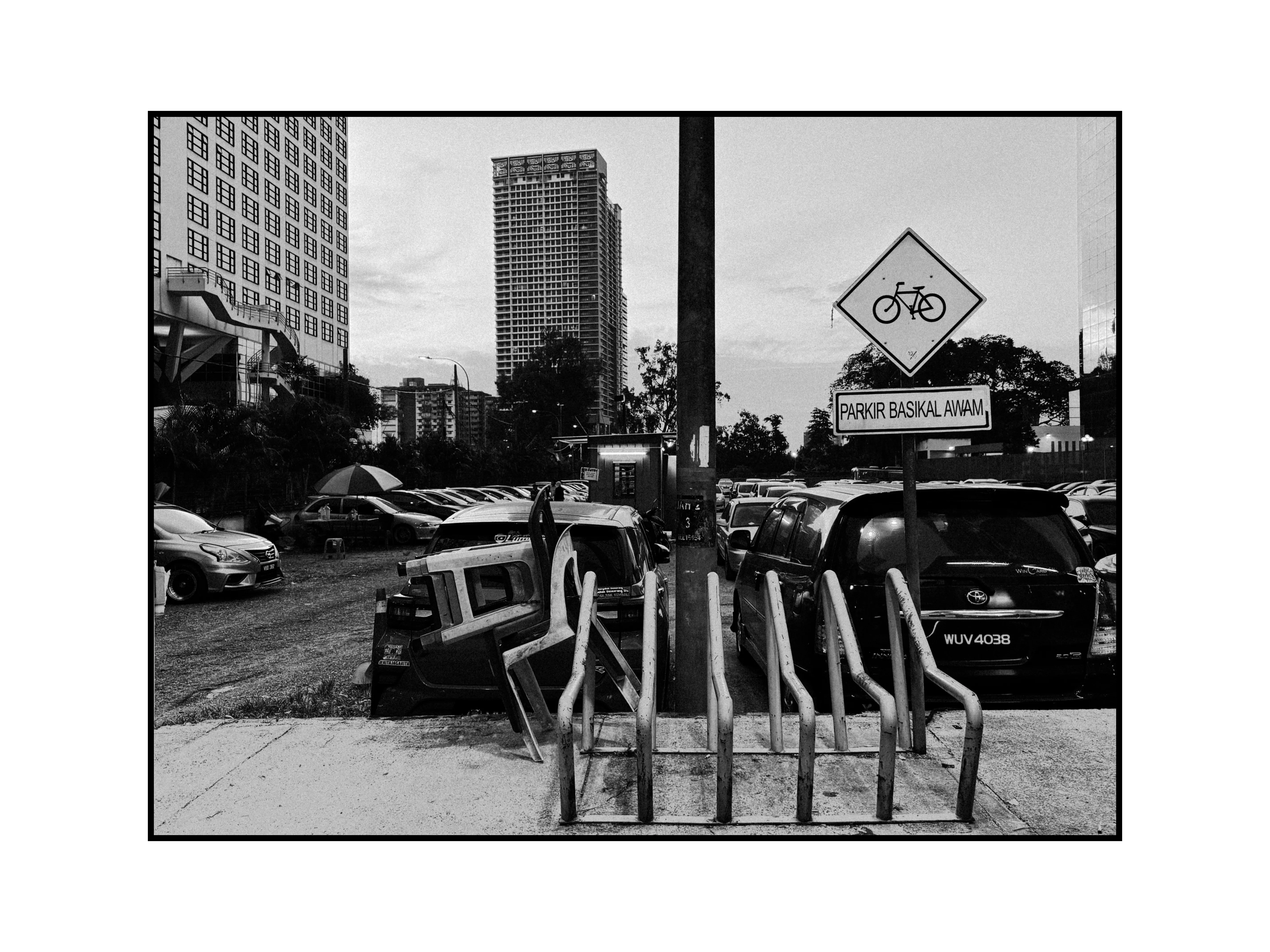 ”traces of presence“