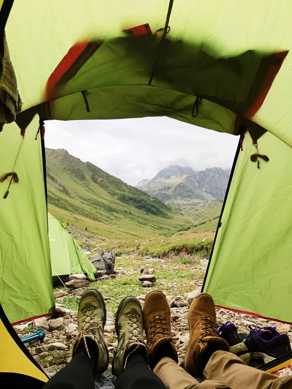 Где-то высоко высоко в горах