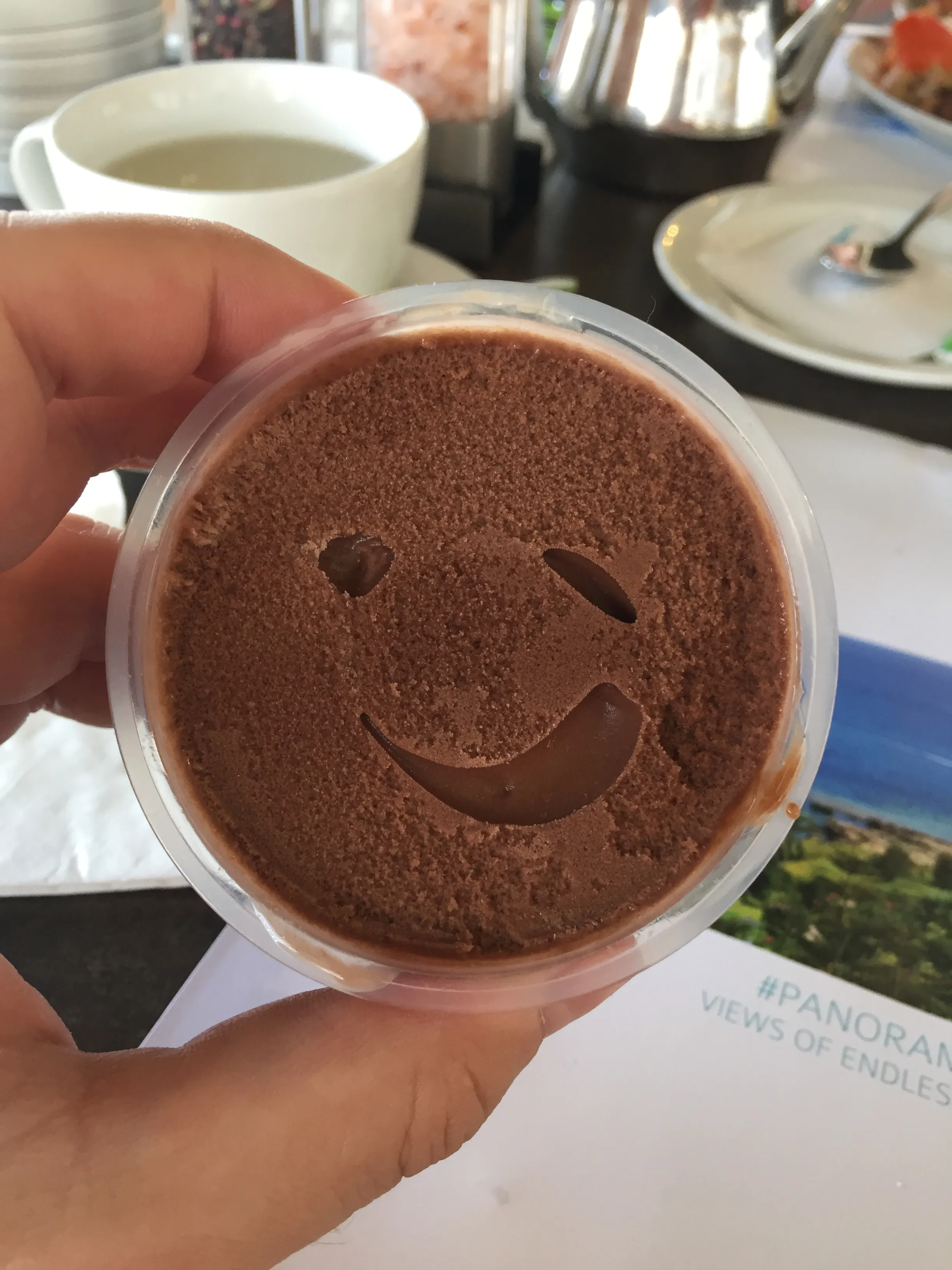 Мороженое с улыбкой