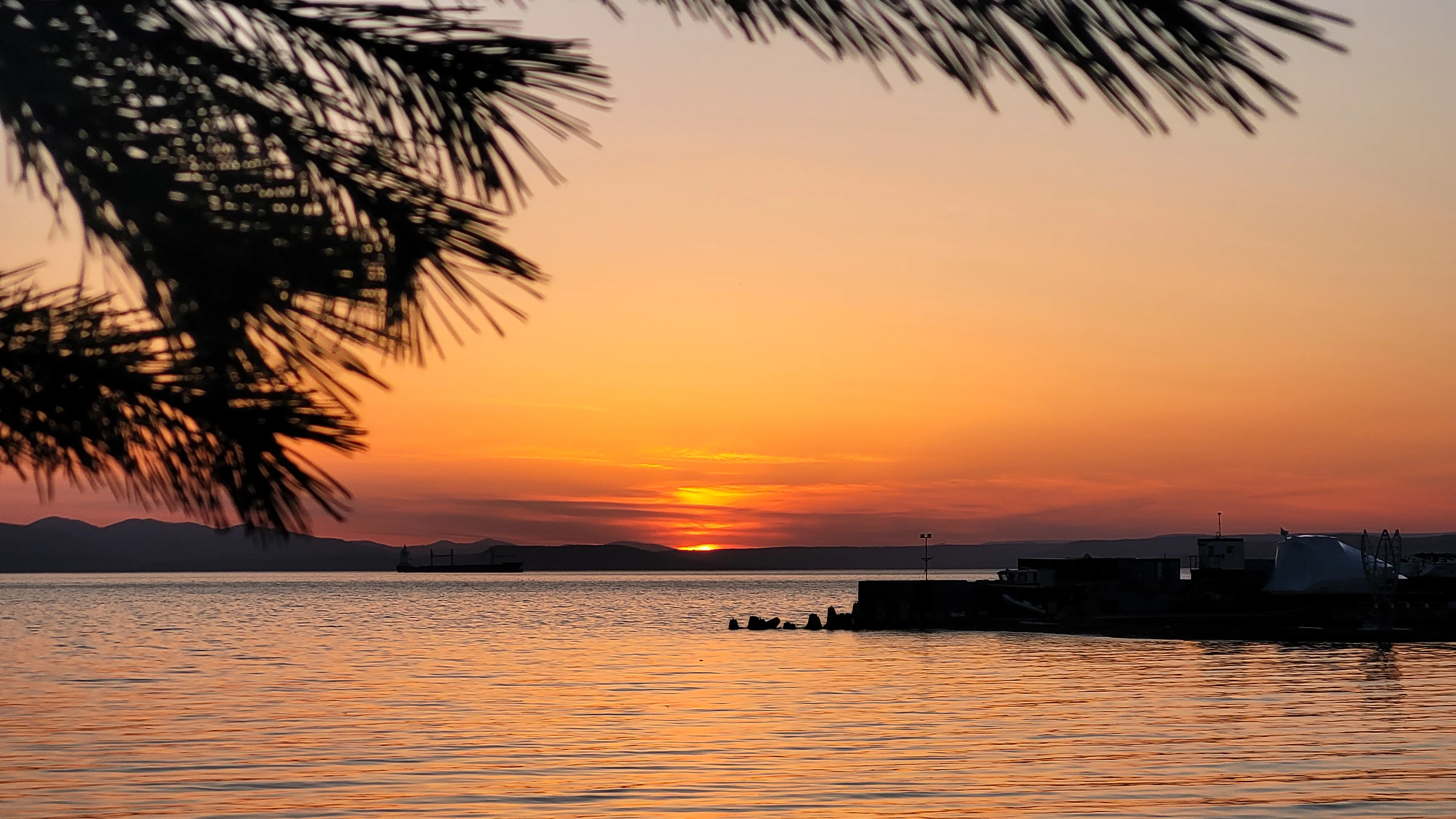 Тропический закат во Владивостоке