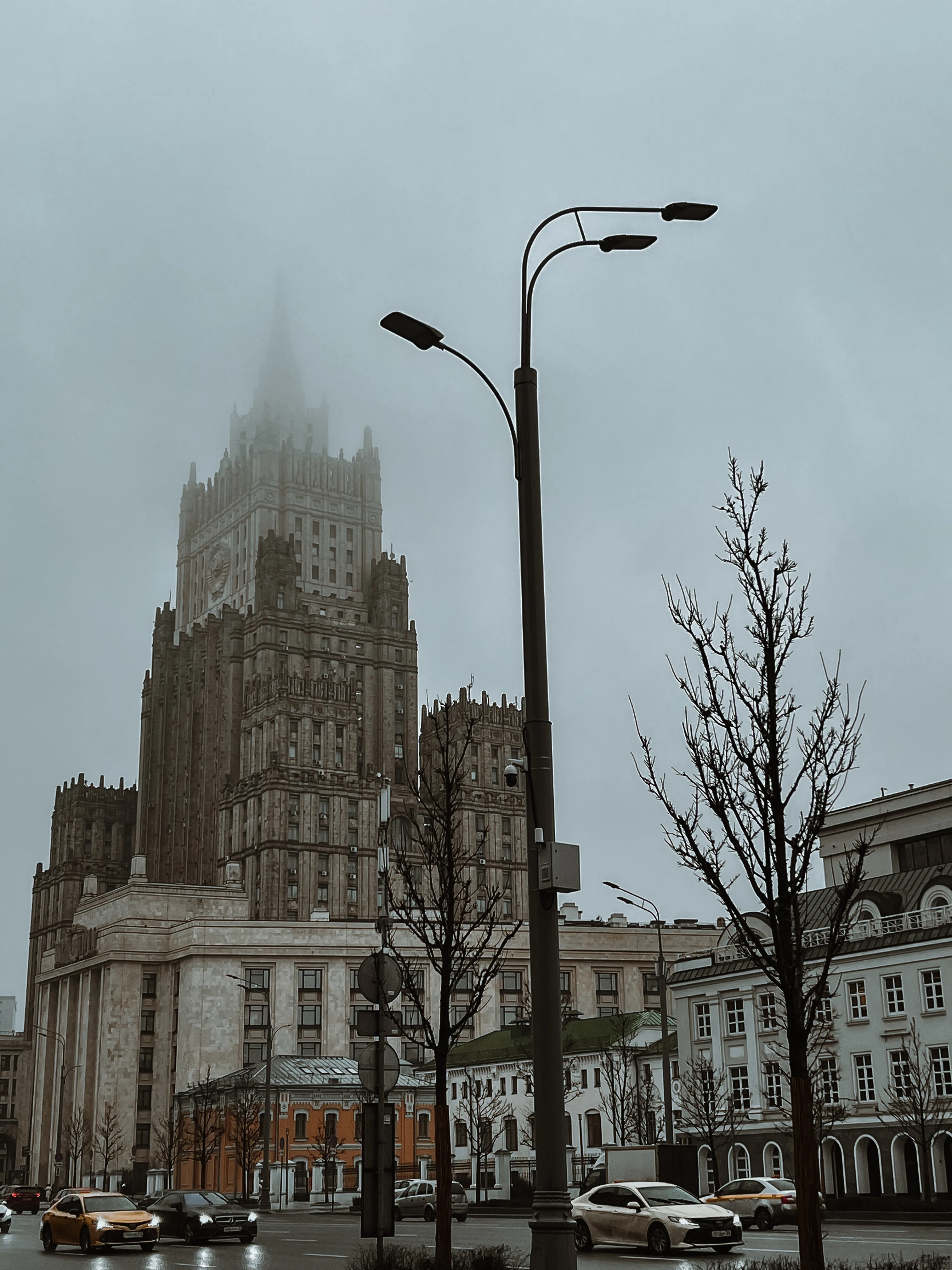 На границе видимого