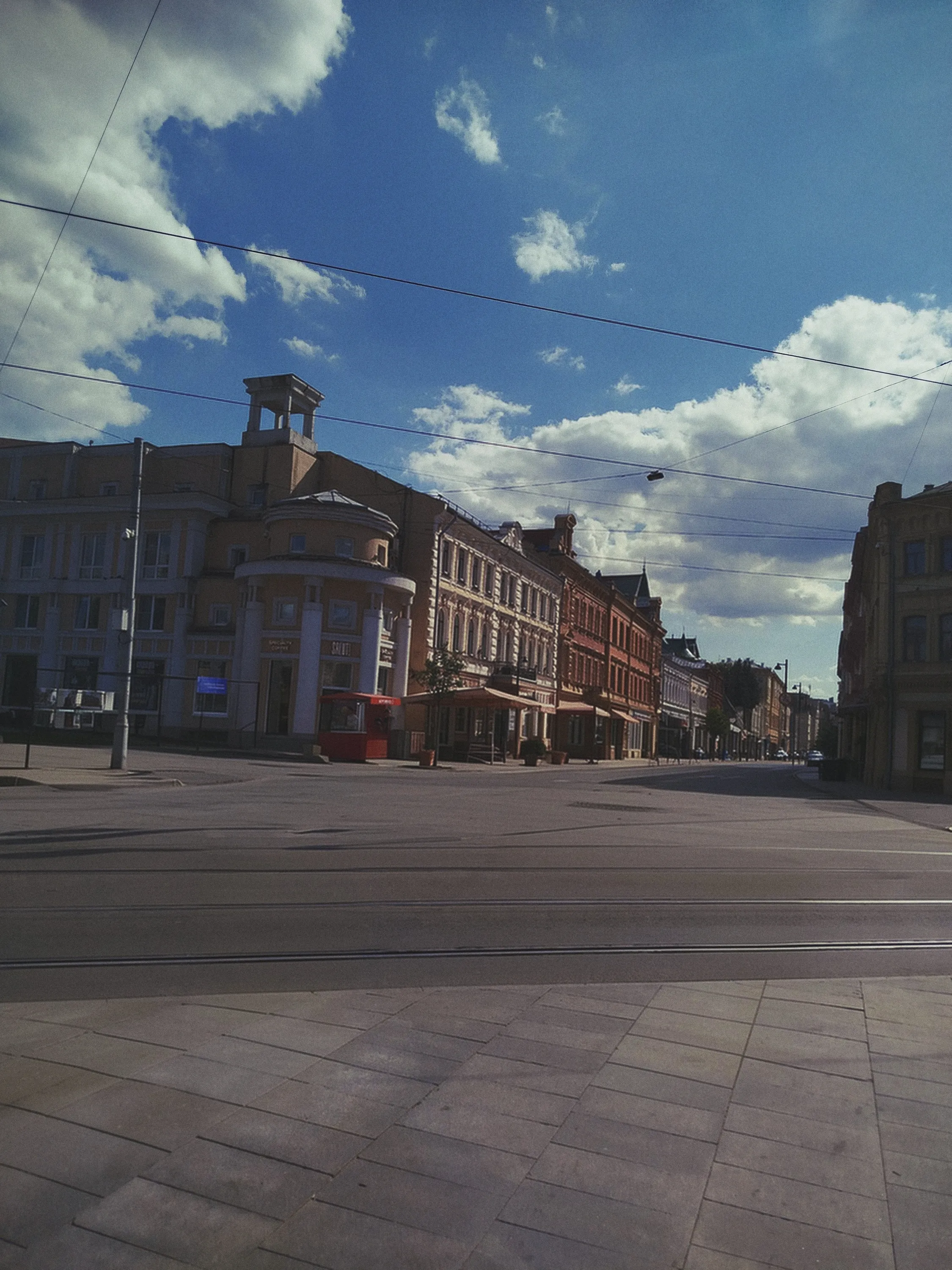 Утро в городе