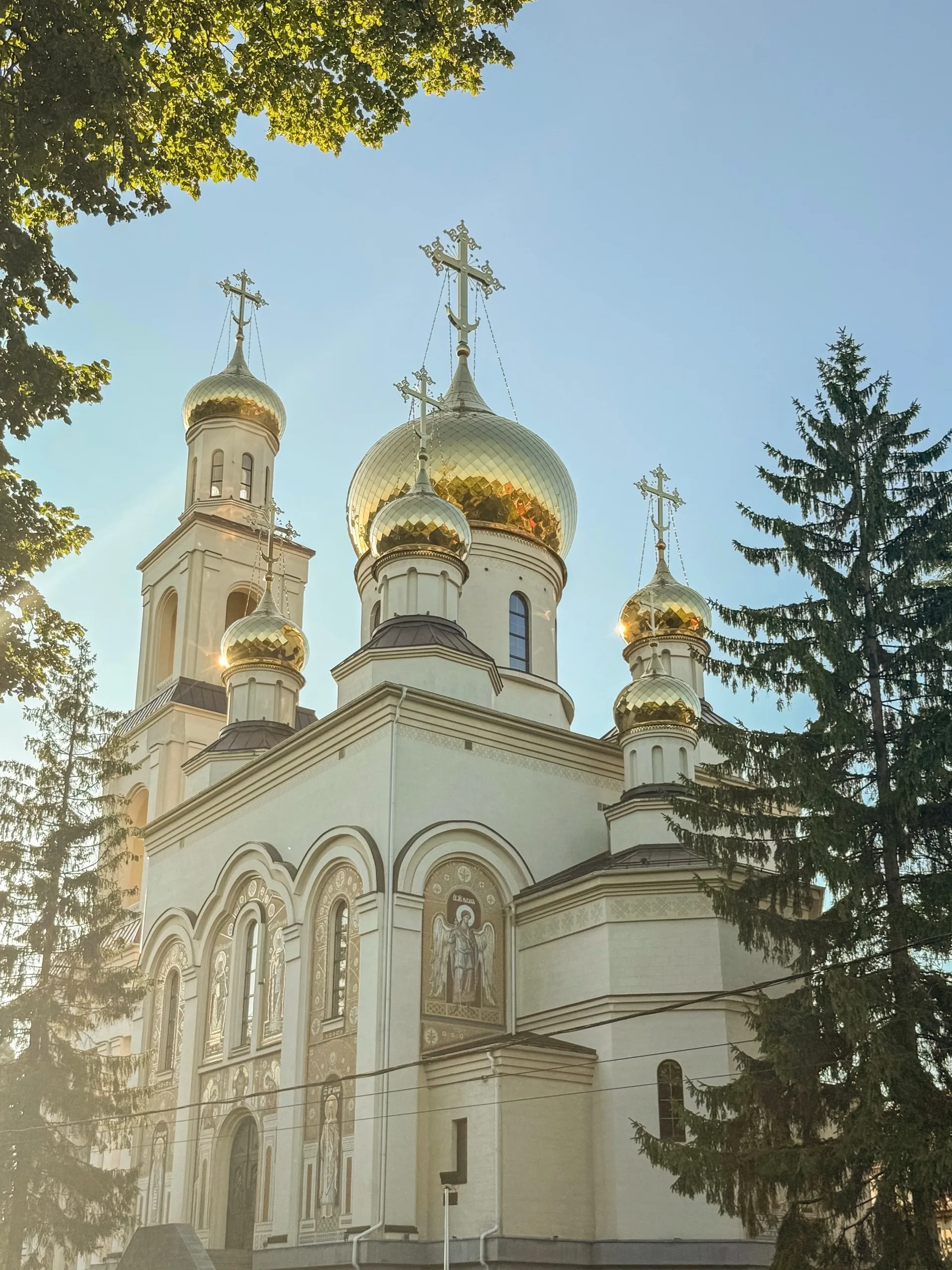 Золотые купола