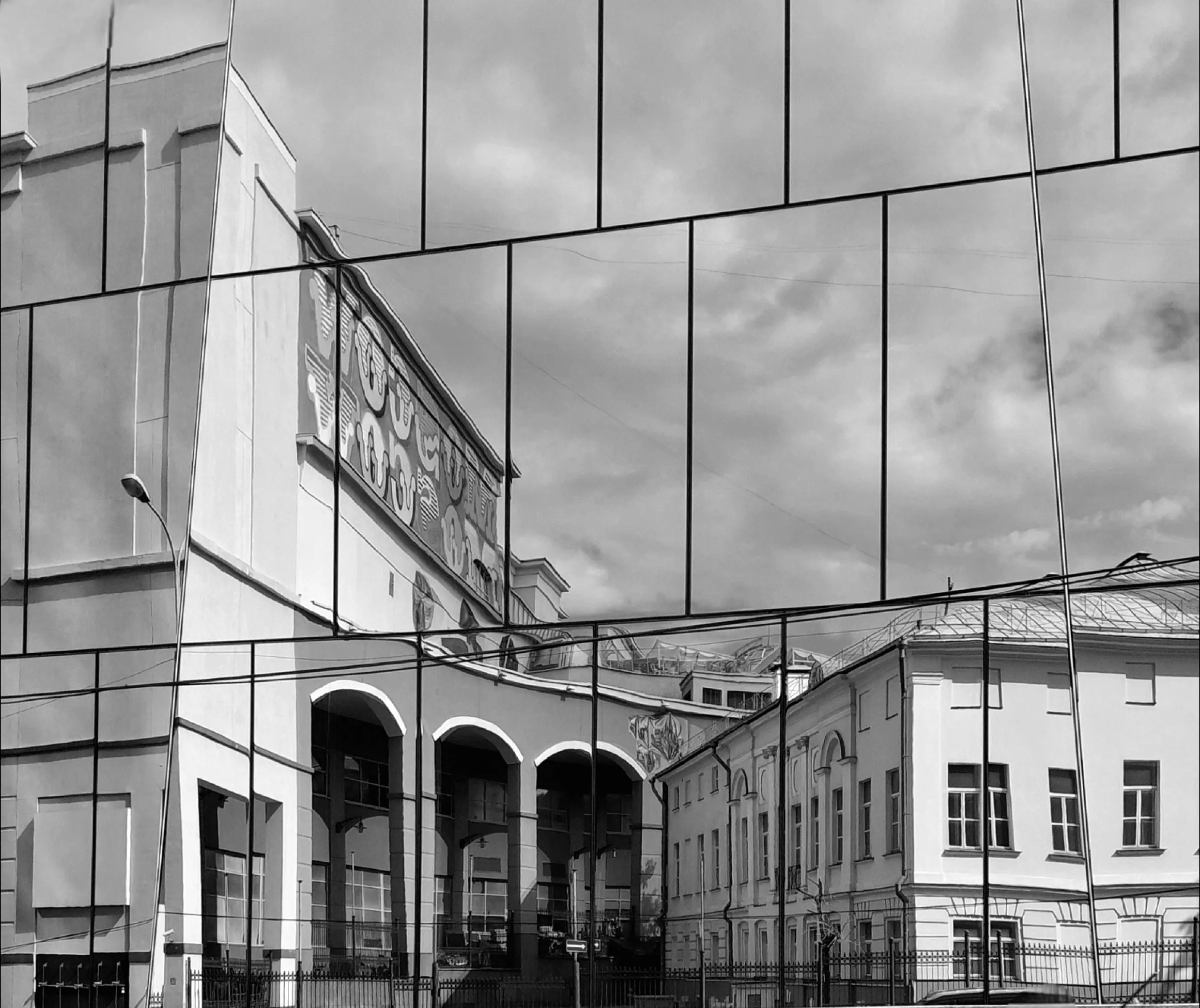 Архитектурное зазеркалье