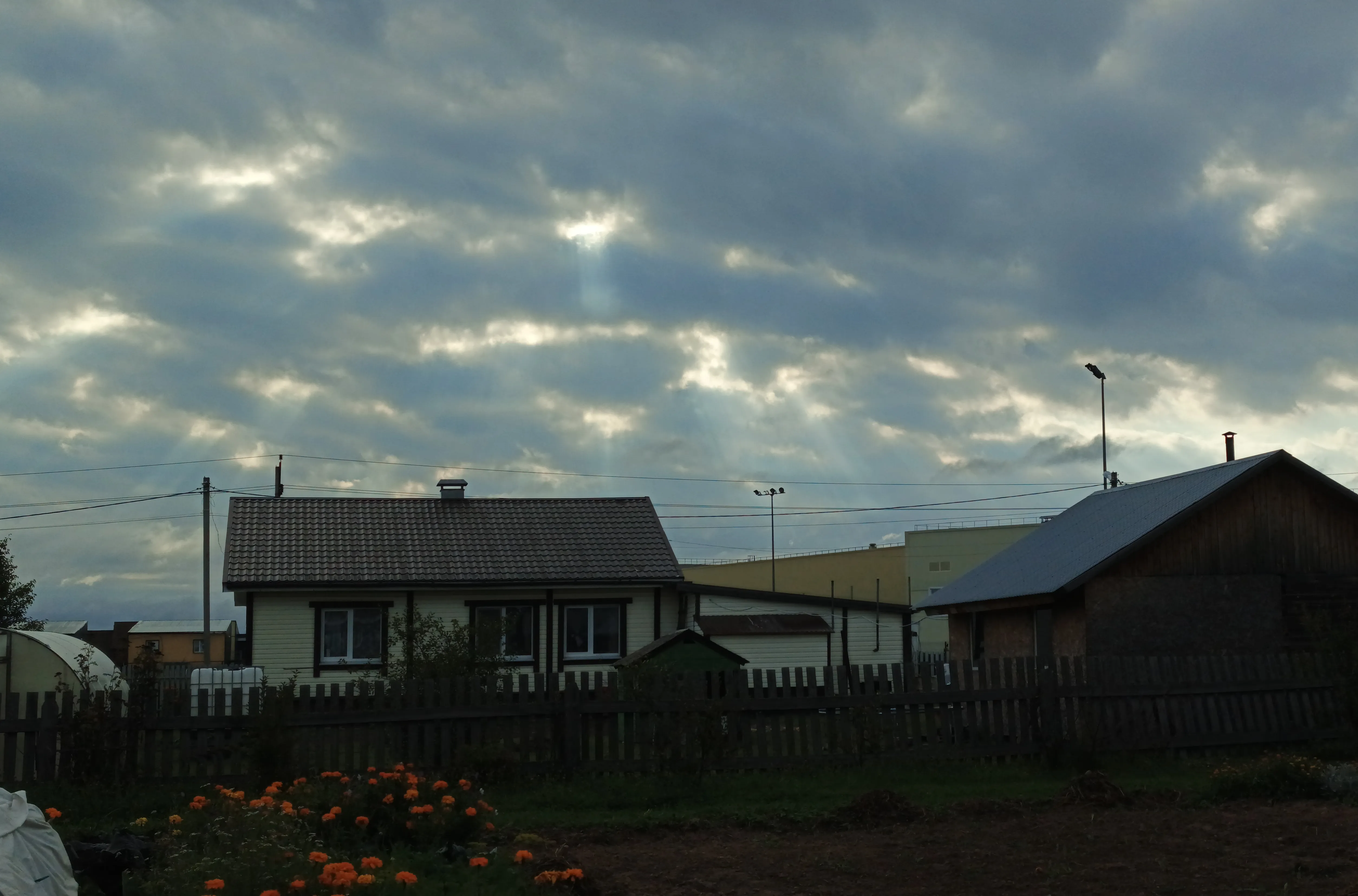 Лучи в облаках