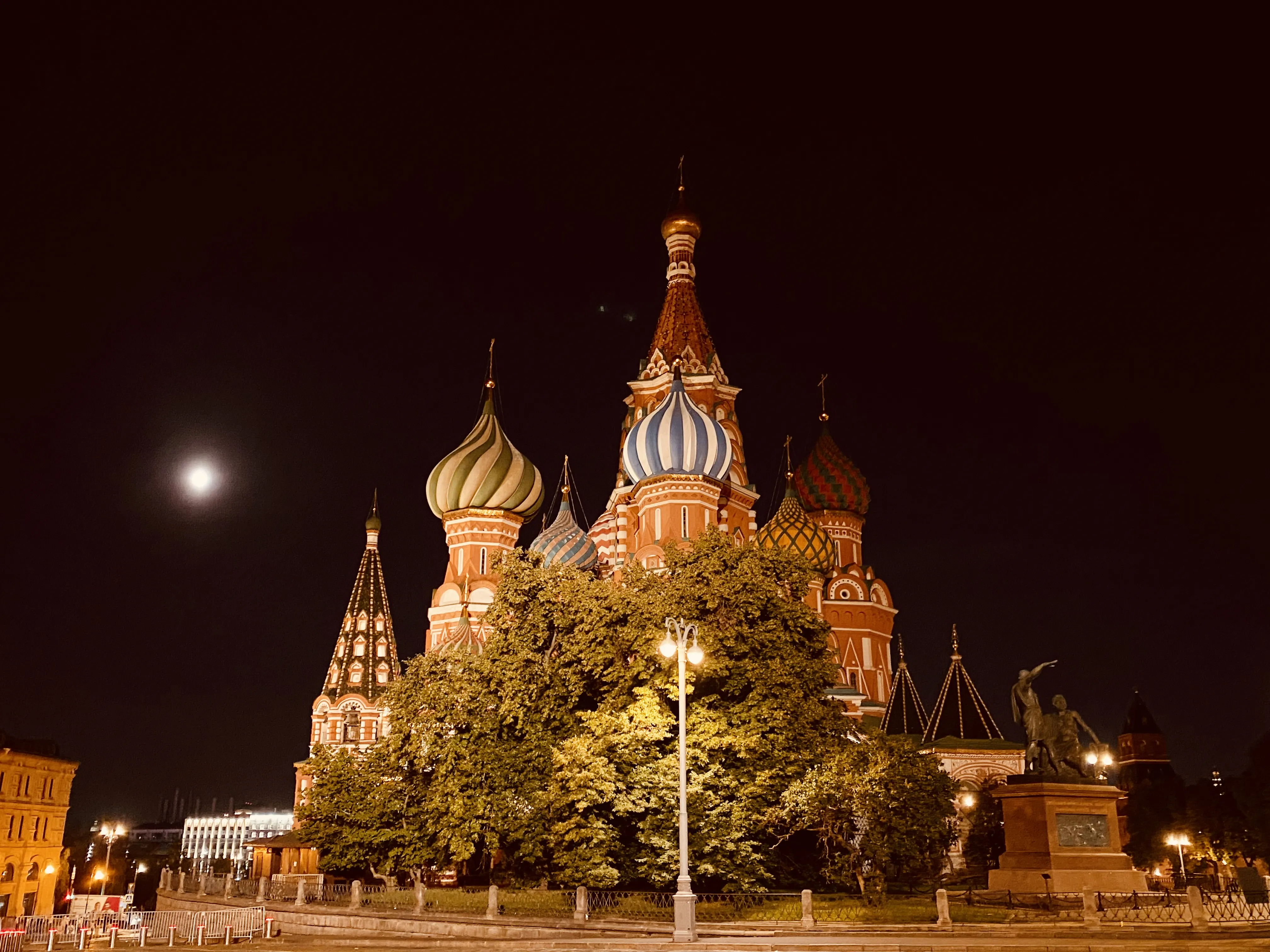 Ночь в Москве