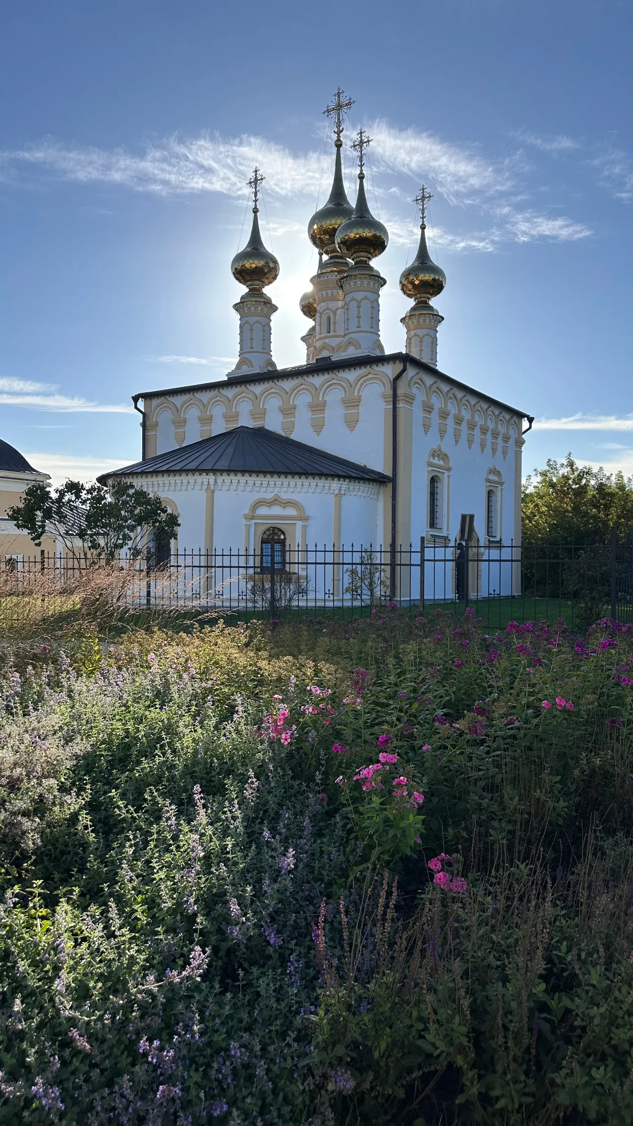 Храм