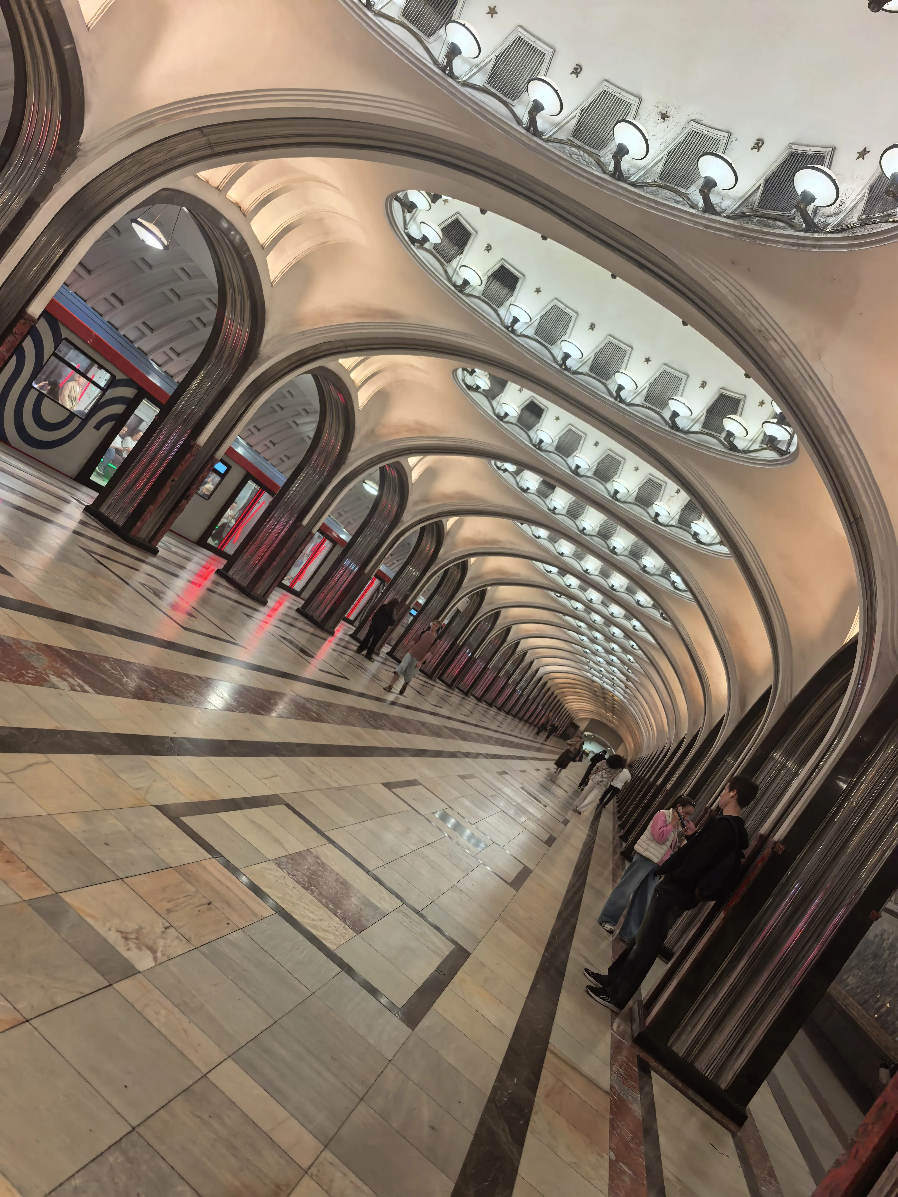 Метрополитен