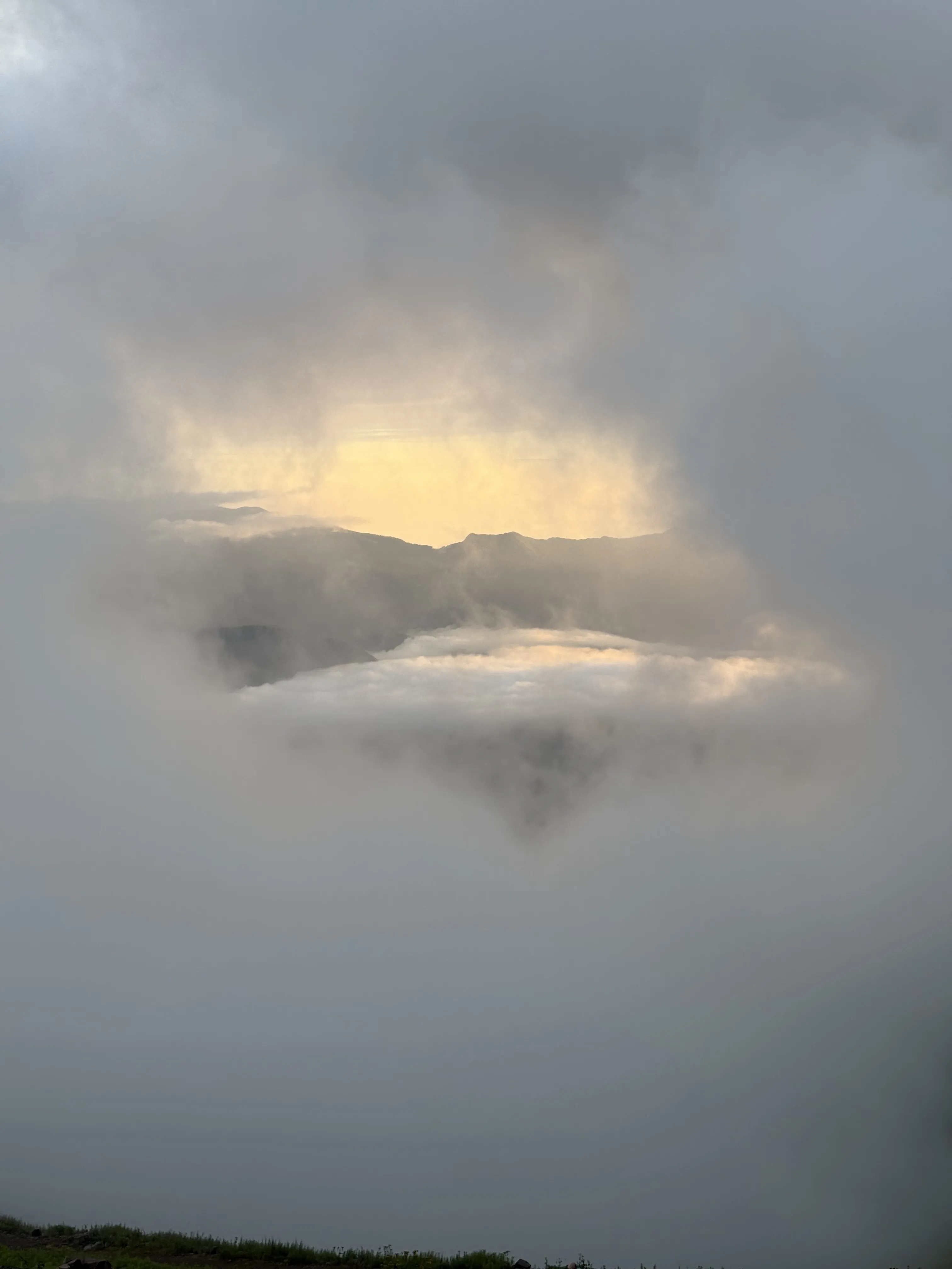 нПо