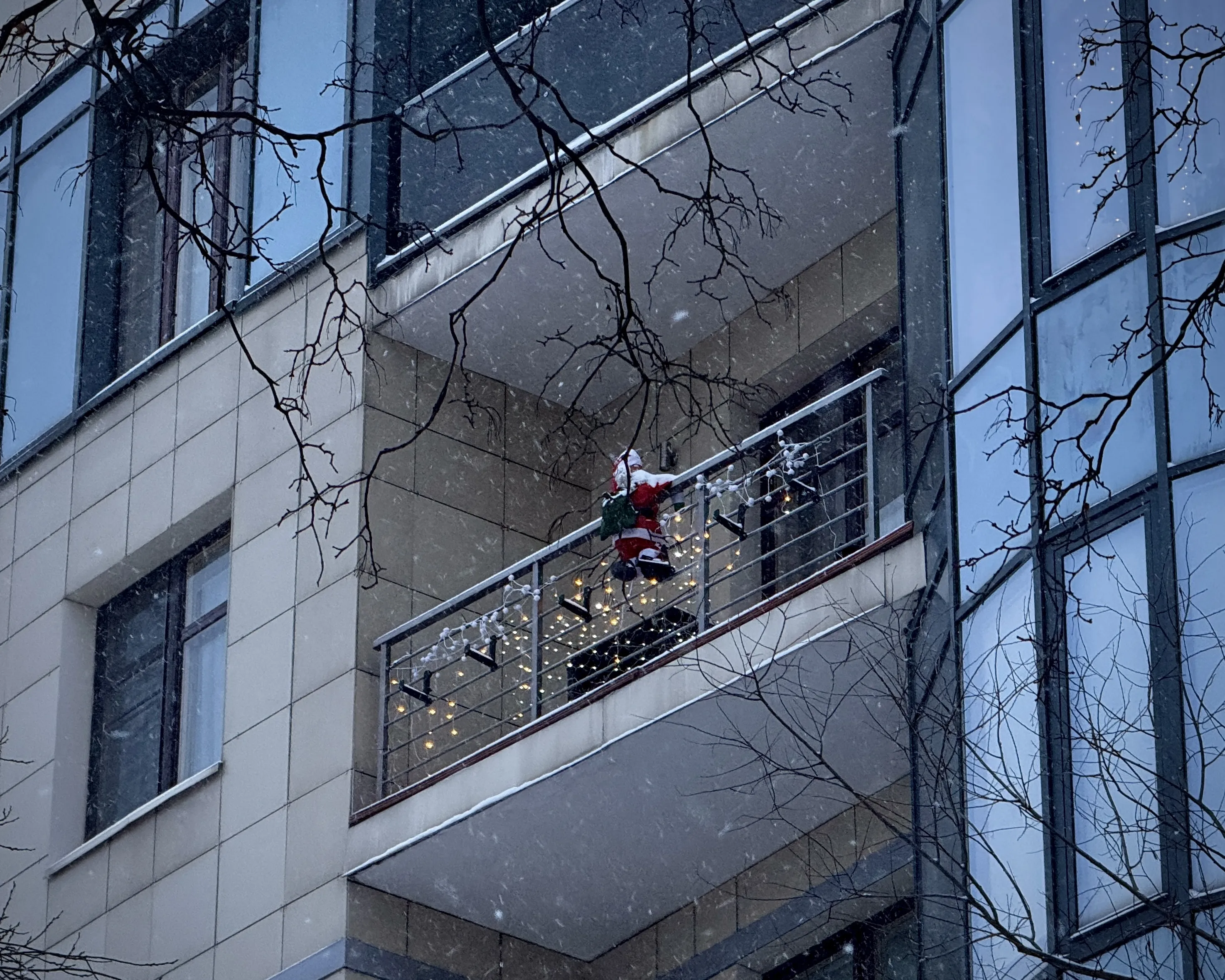 Праздник к нам приходит