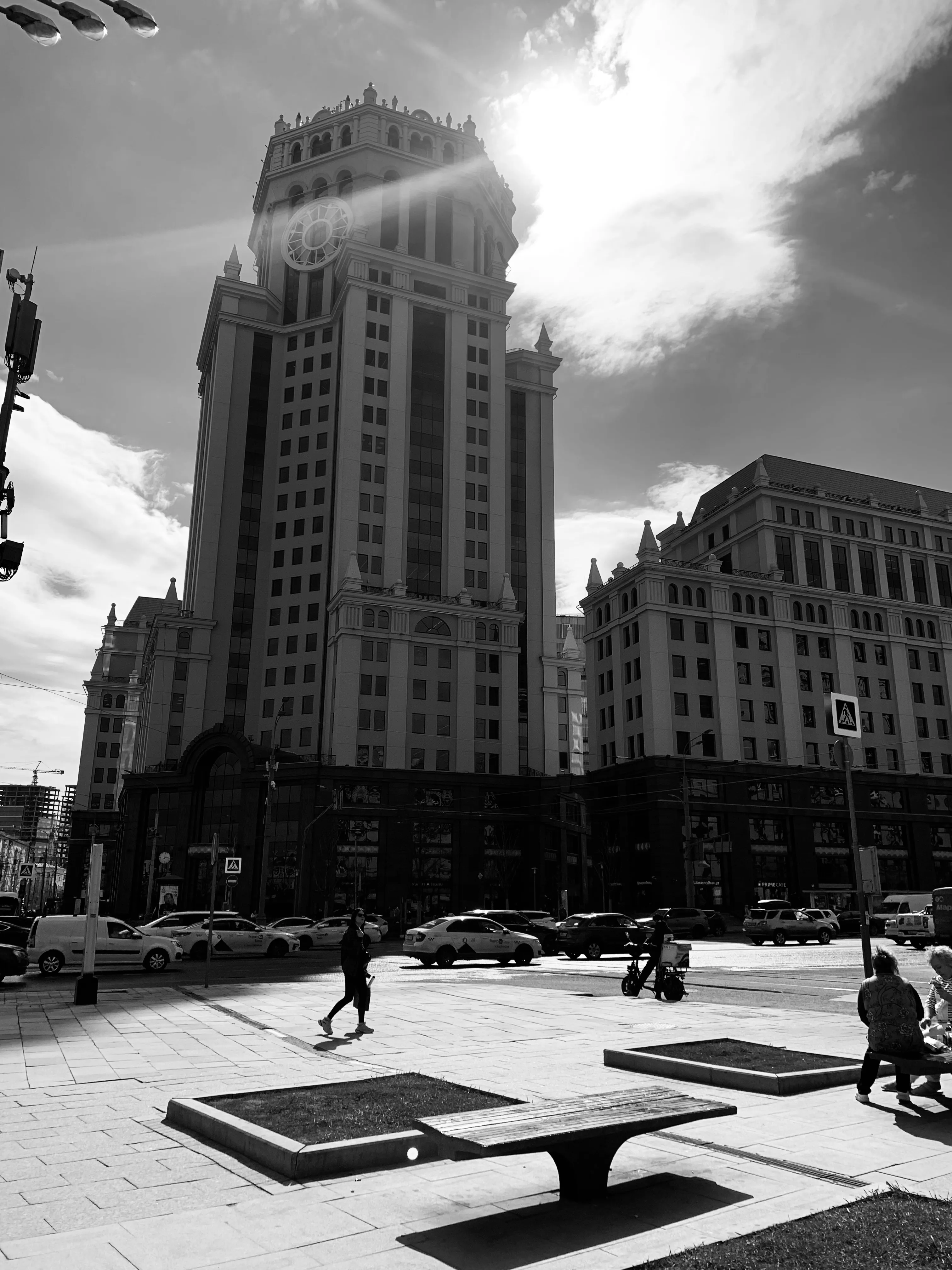 Москва, полдень