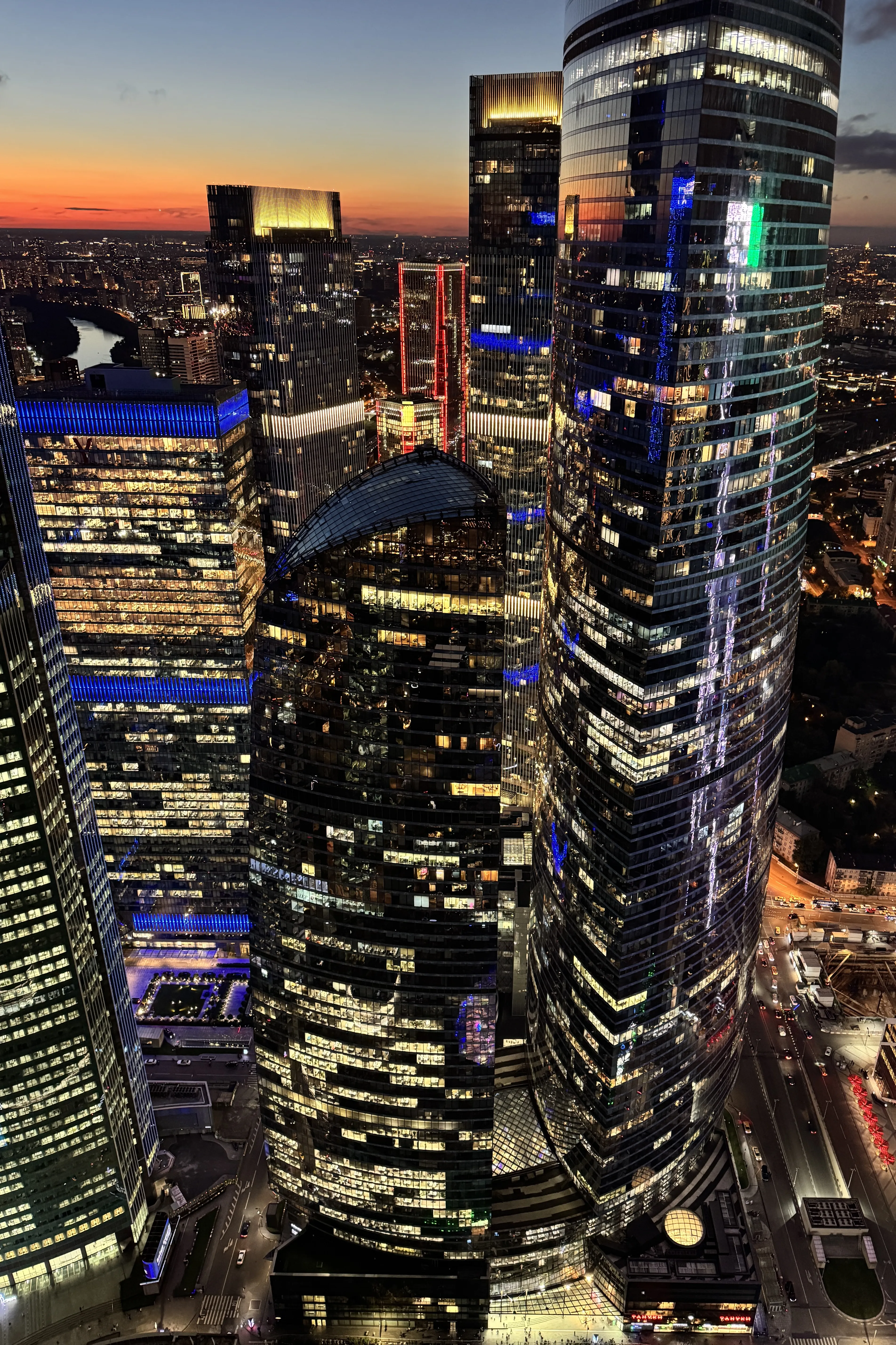 Москва Сити на закате